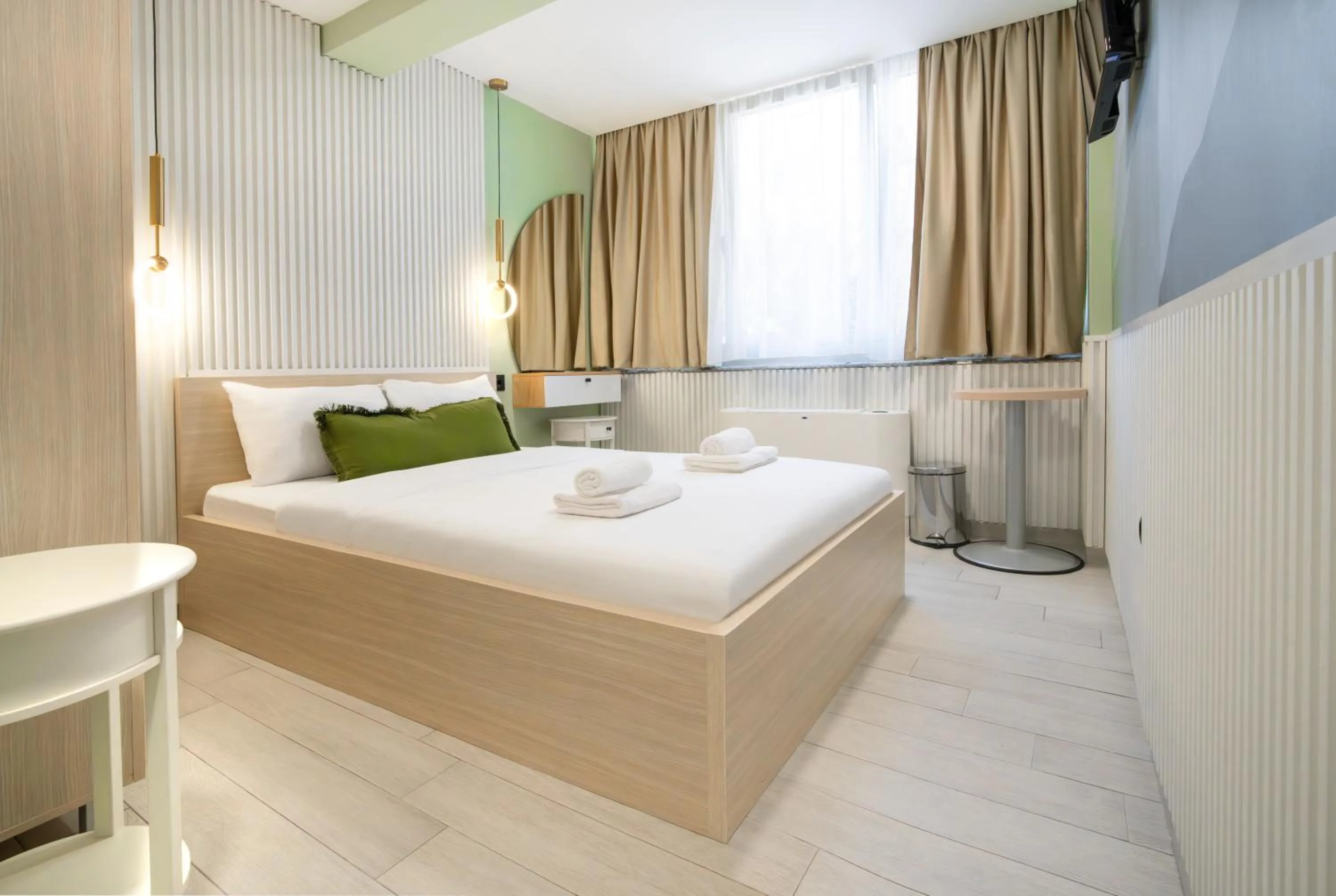 7 Hills Rooms