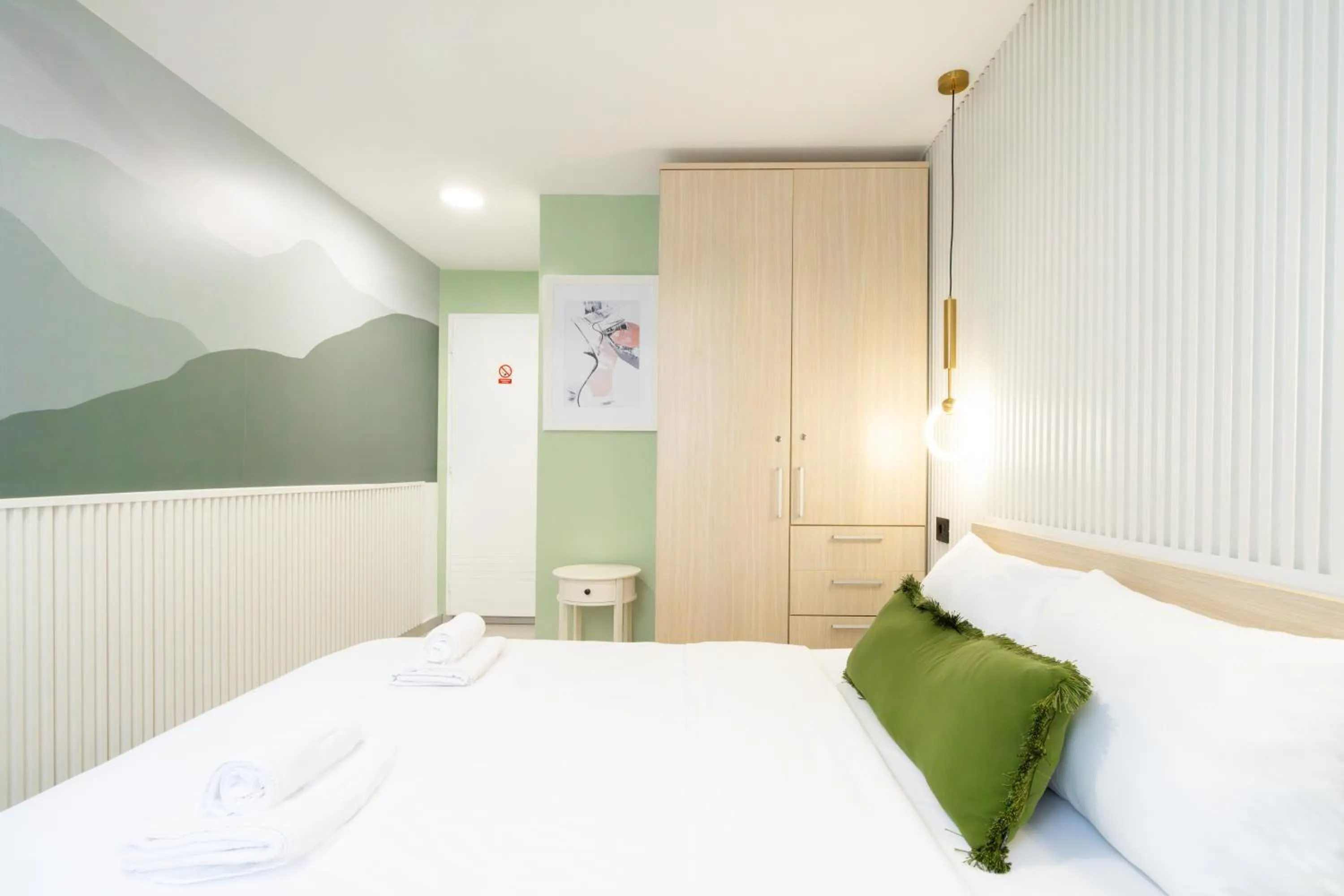 7 Hills Rooms
