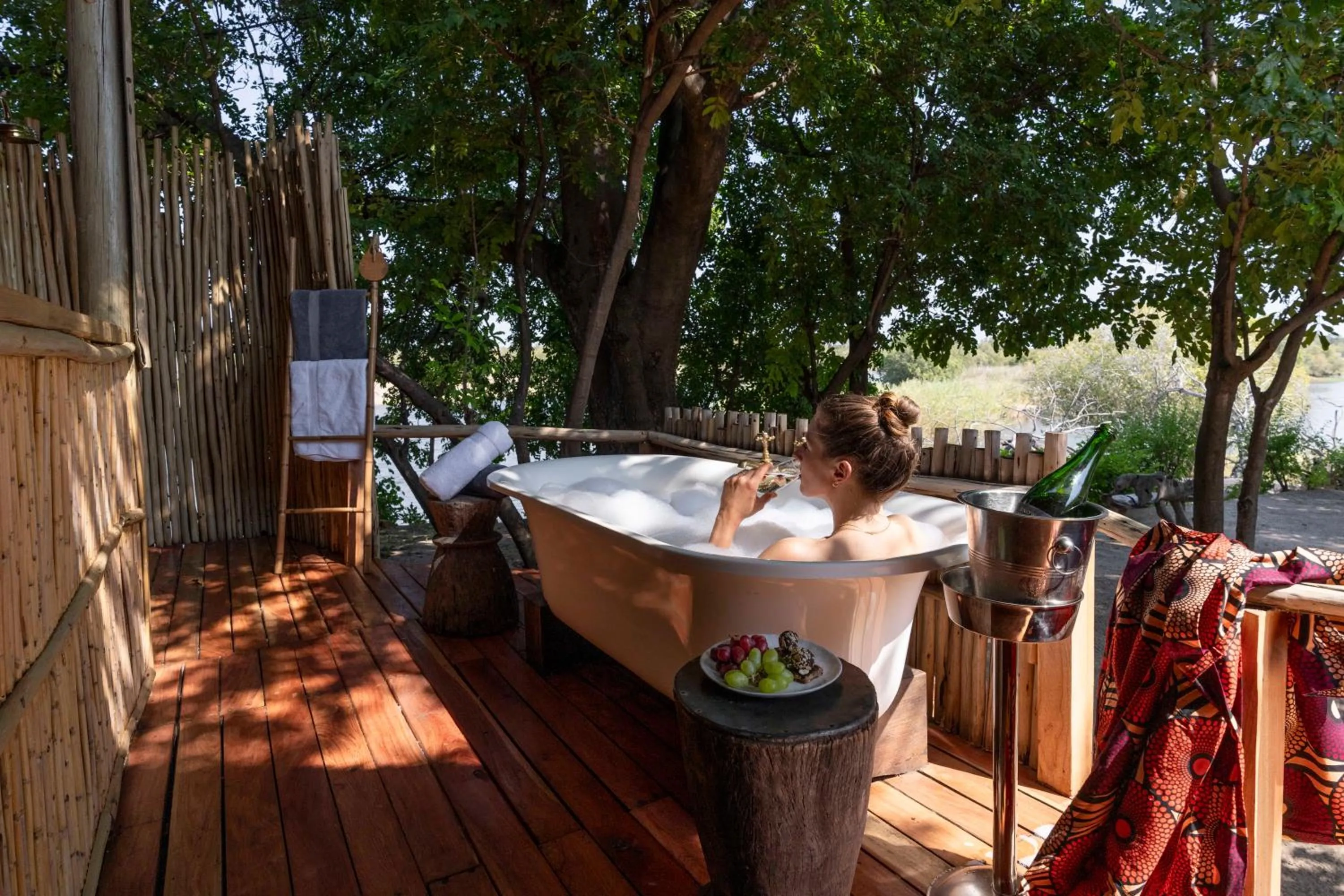 Hot Tub in Sindabezi Island Camp