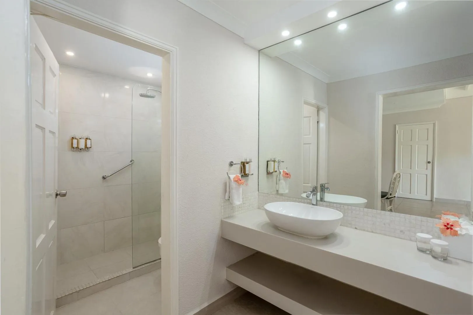 Shower in Sugar Bay Barbados - All Inclusive