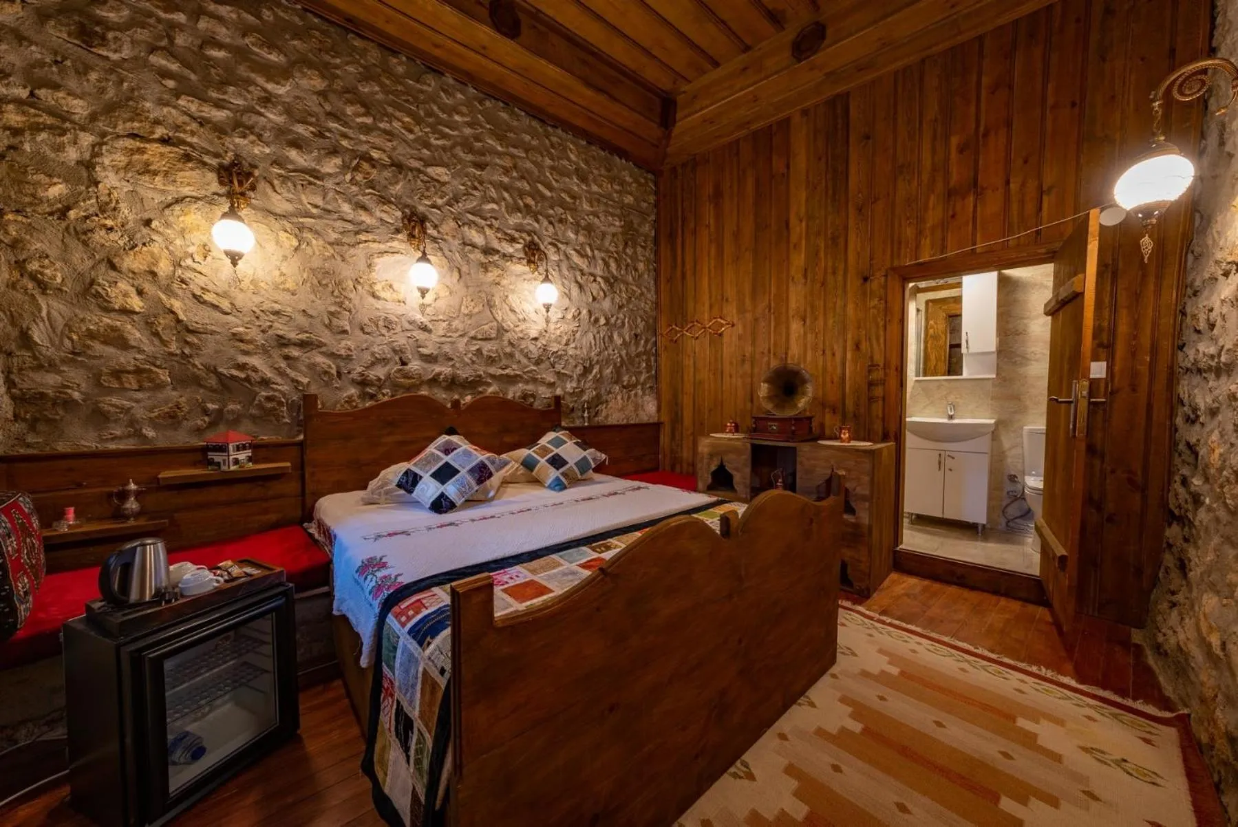 Bed in Safranbolu Seyi̇r Konak Otel