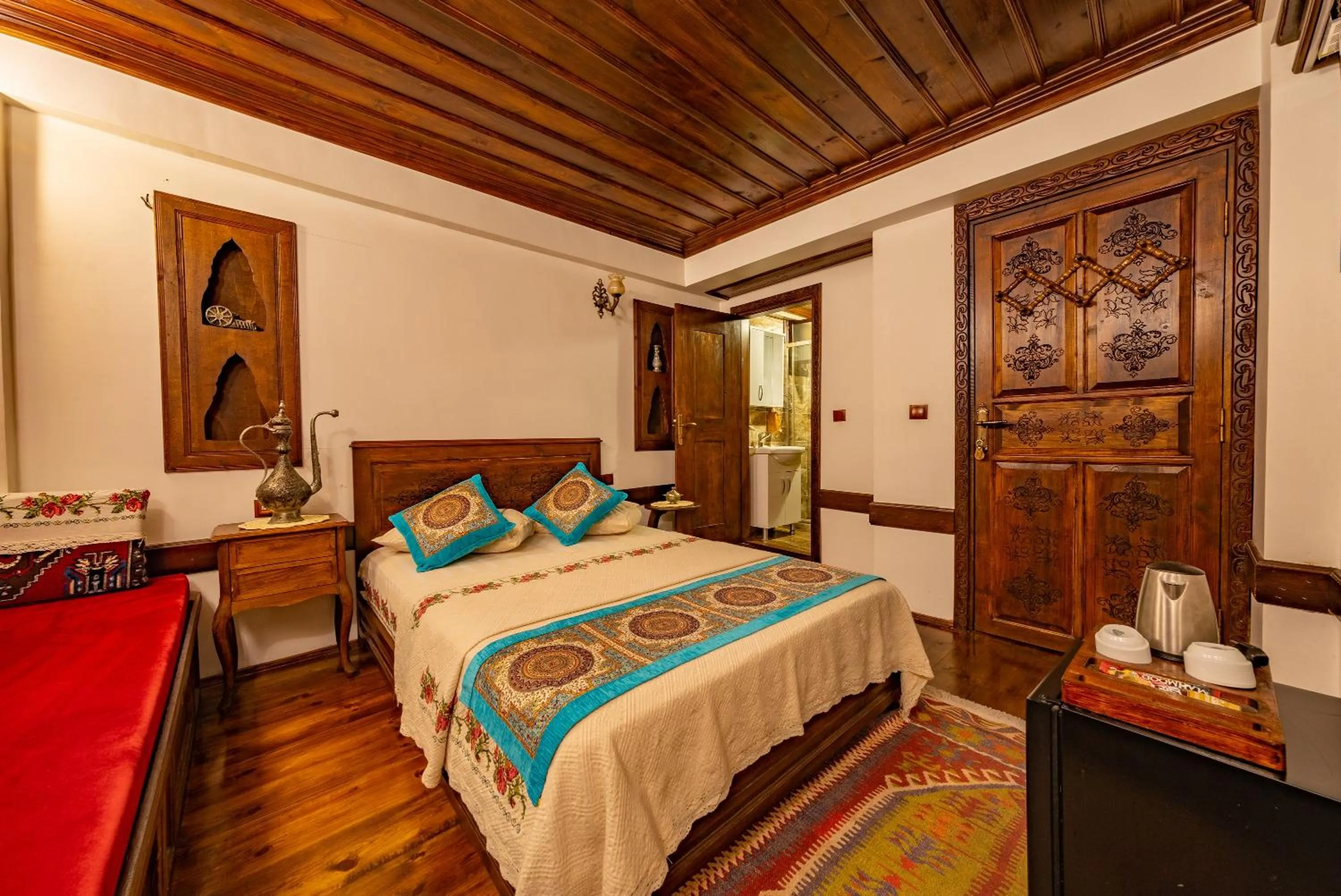Photo of the whole room, Bed in Safranbolu Seyi̇r Konak Otel