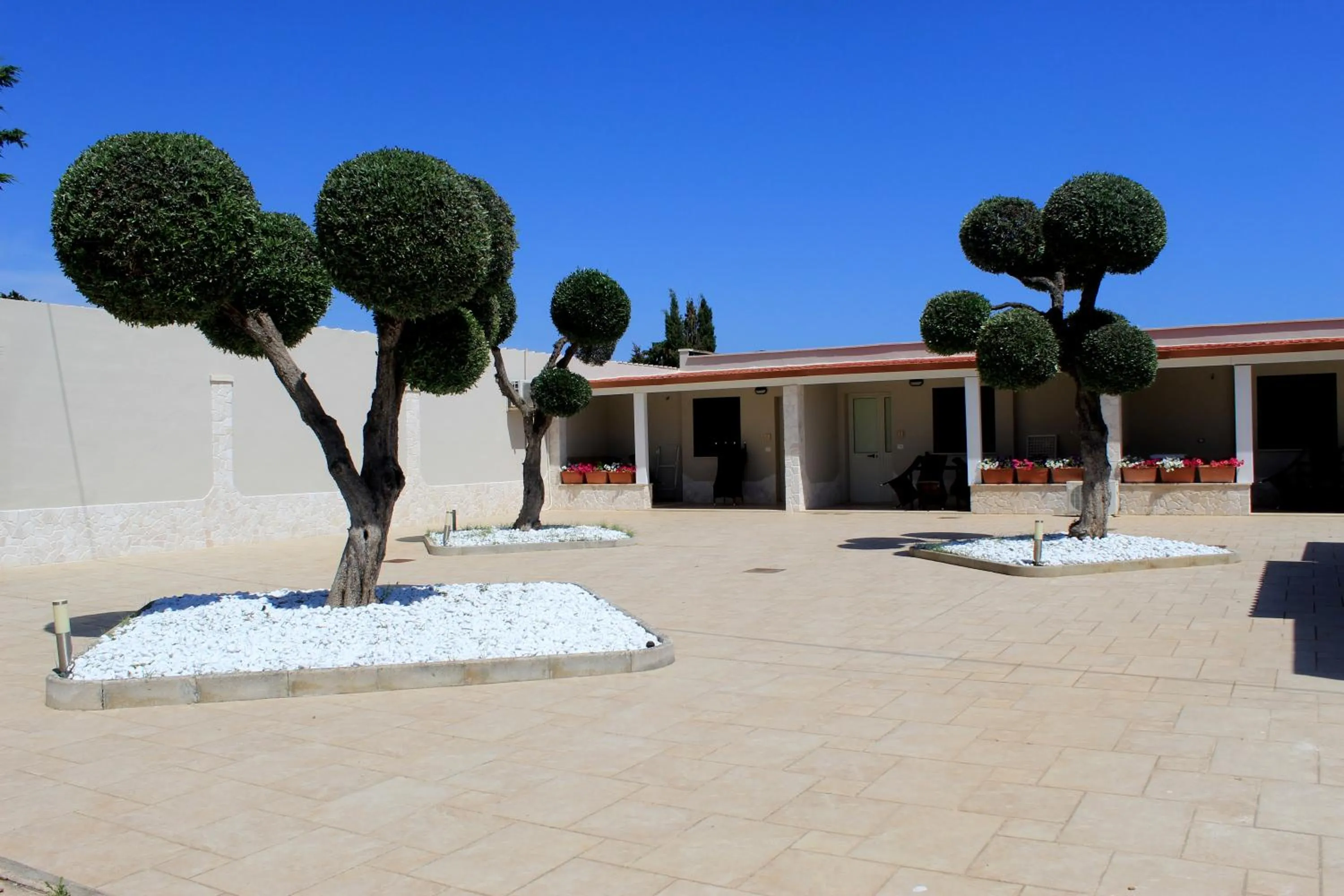 Inner courtyard view in Tenuta Paifer