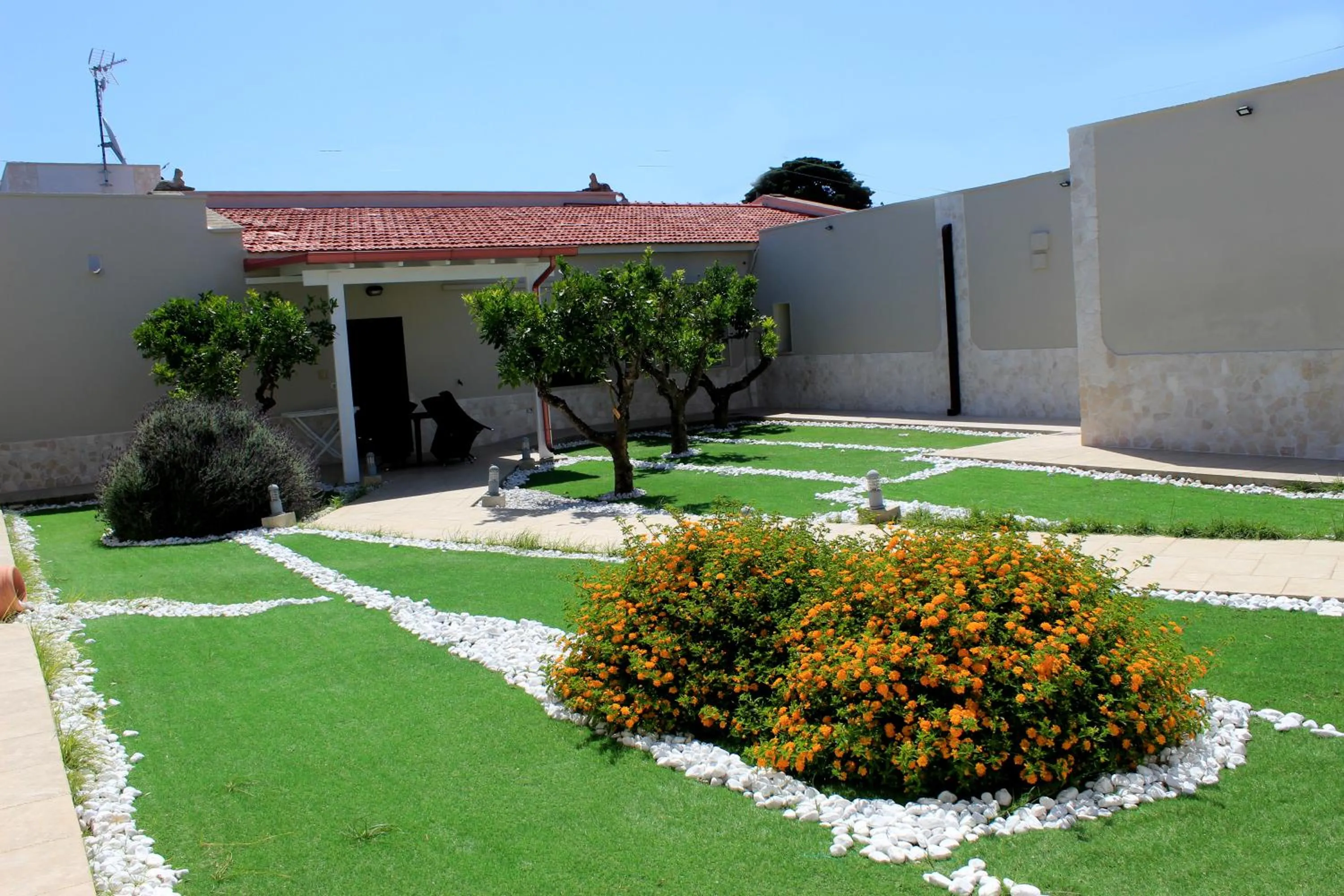 Inner courtyard view in Tenuta Paifer