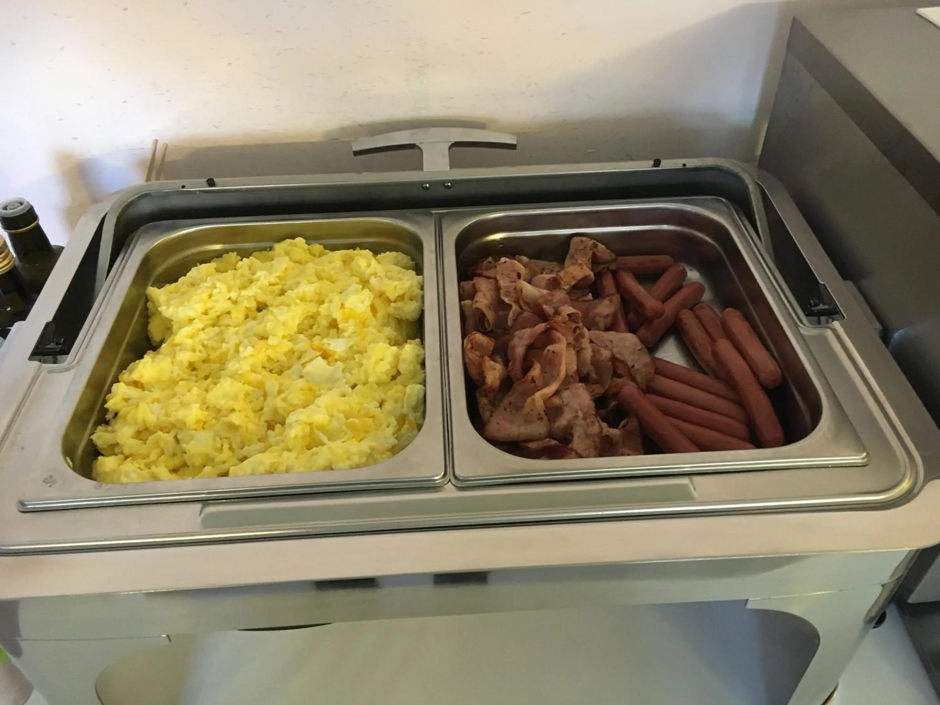 Continental breakfast in Hotel Verdi