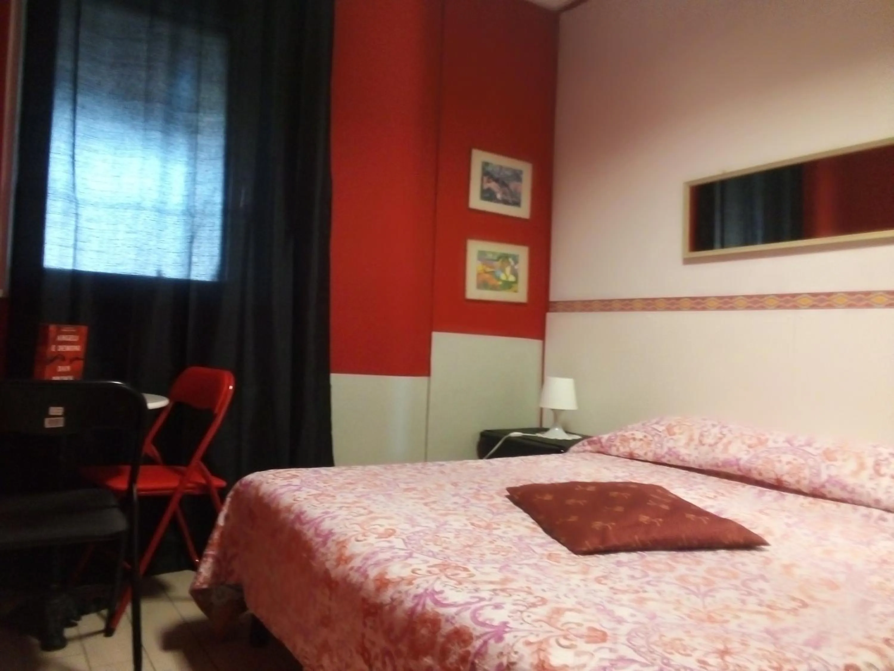 Bedroom, Bed in Hotel Niagara