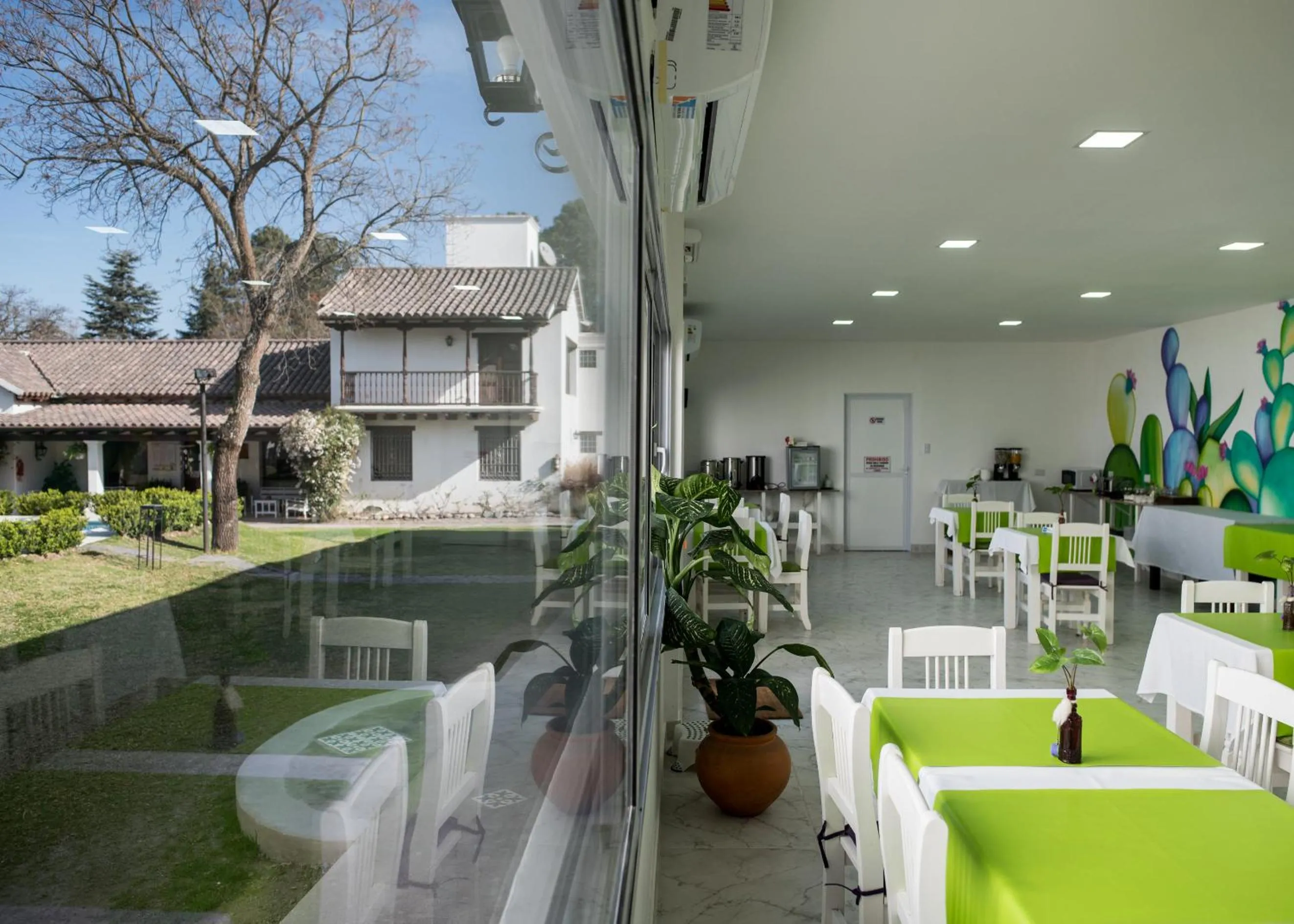 Lounge or bar in Posada de los Poetas Hotel Boutique