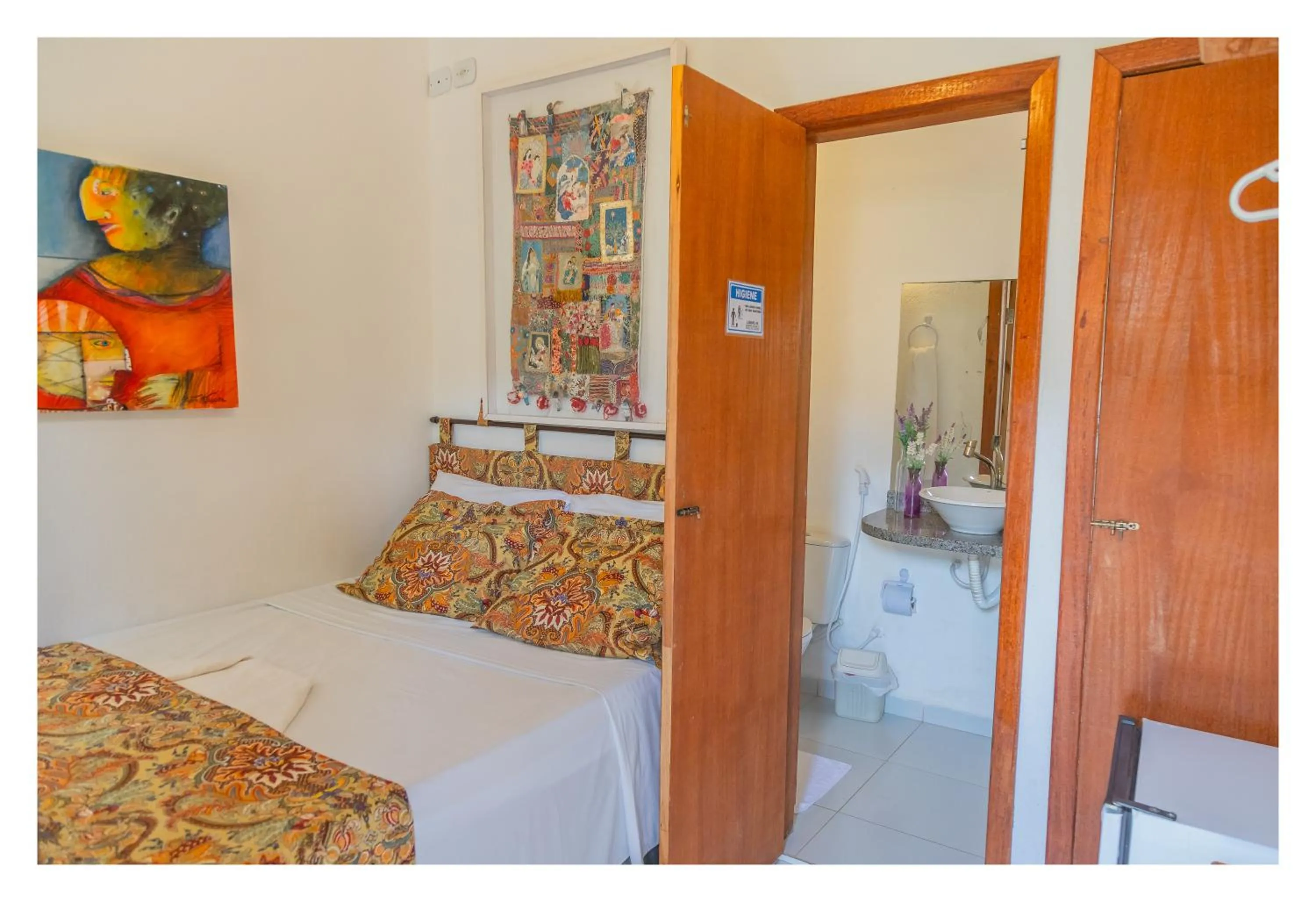 Photo of the whole room in Pousada Cravo e Canela