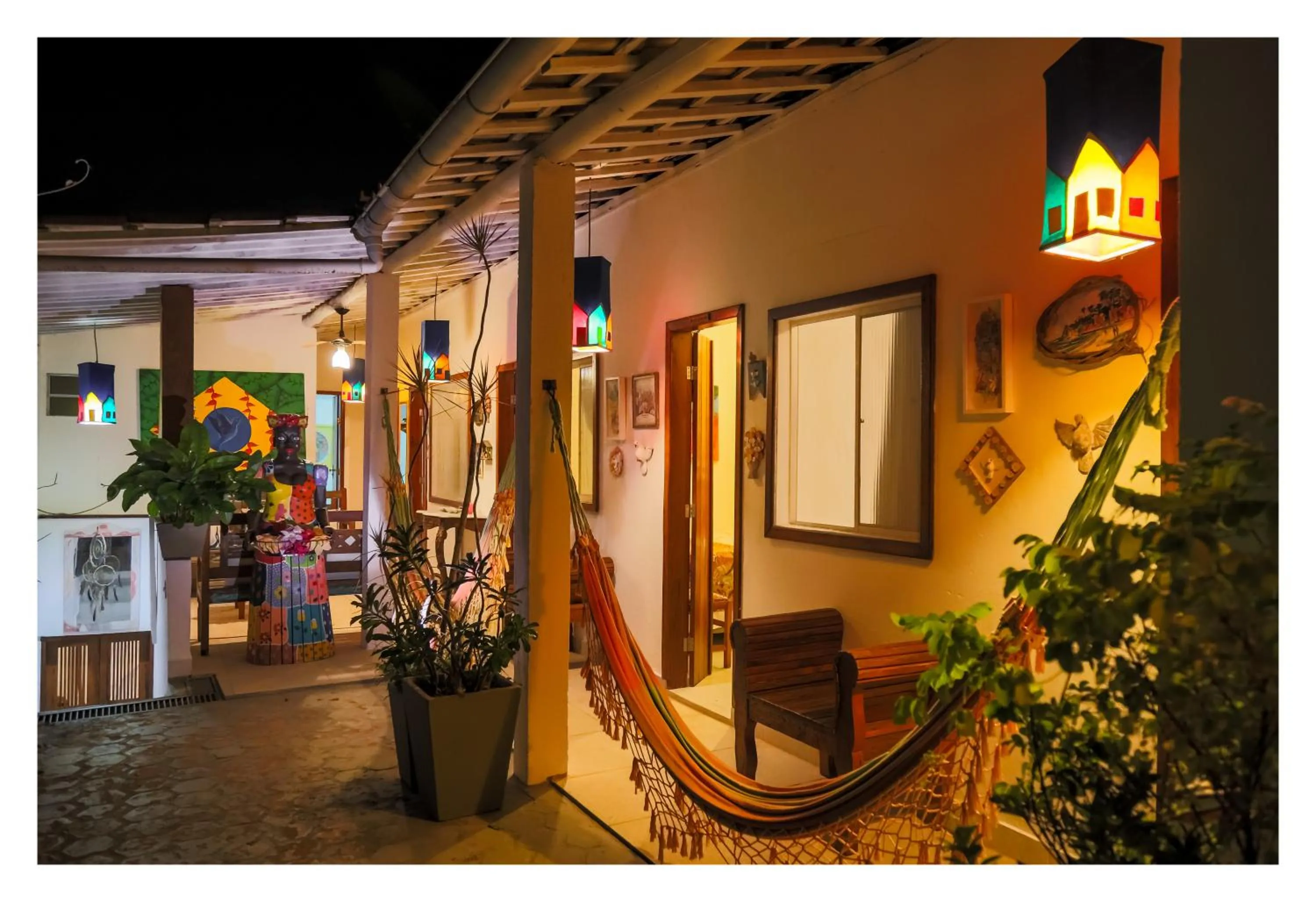 Night in Pousada Cravo e Canela