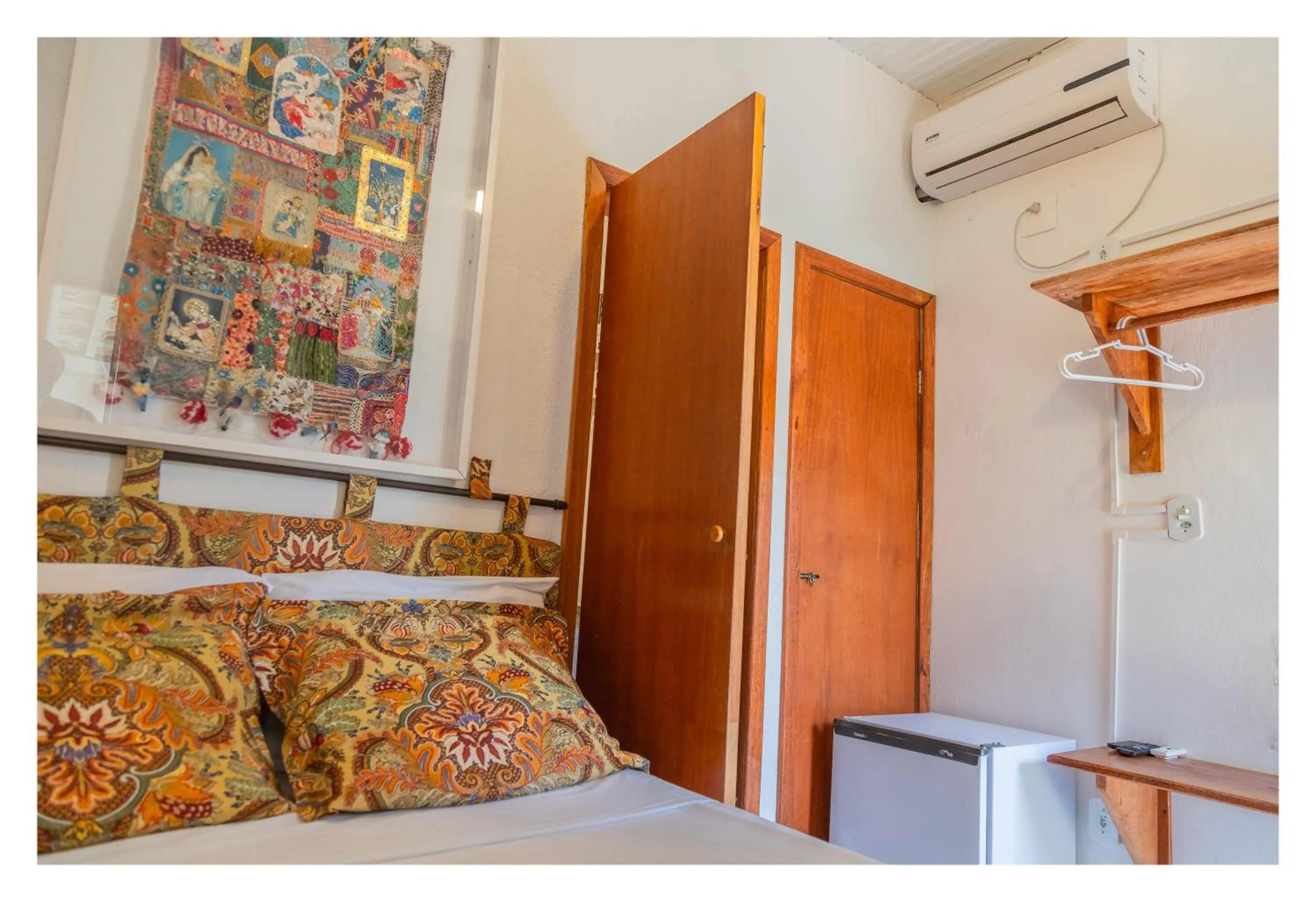 Photo of the whole room in Pousada Cravo e Canela