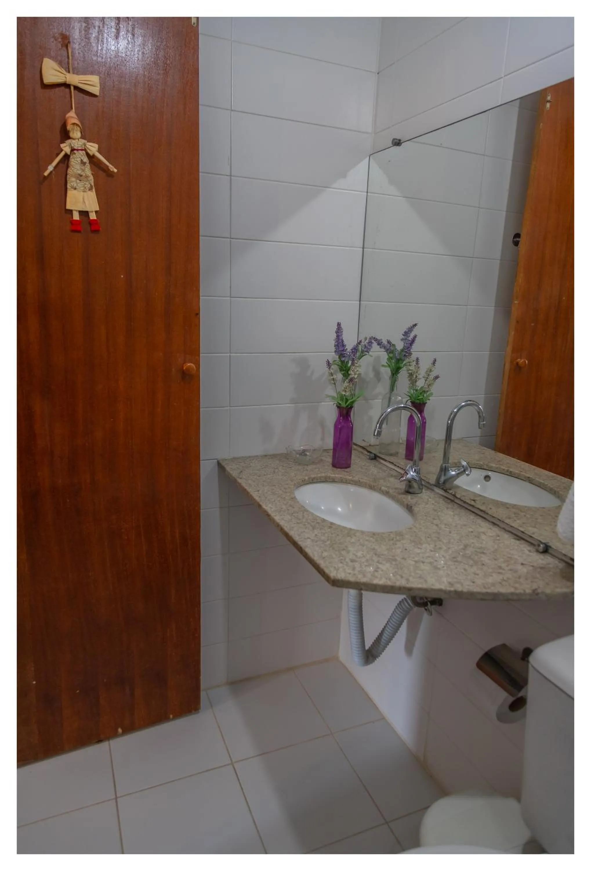 Bathroom in Pousada Cravo e Canela