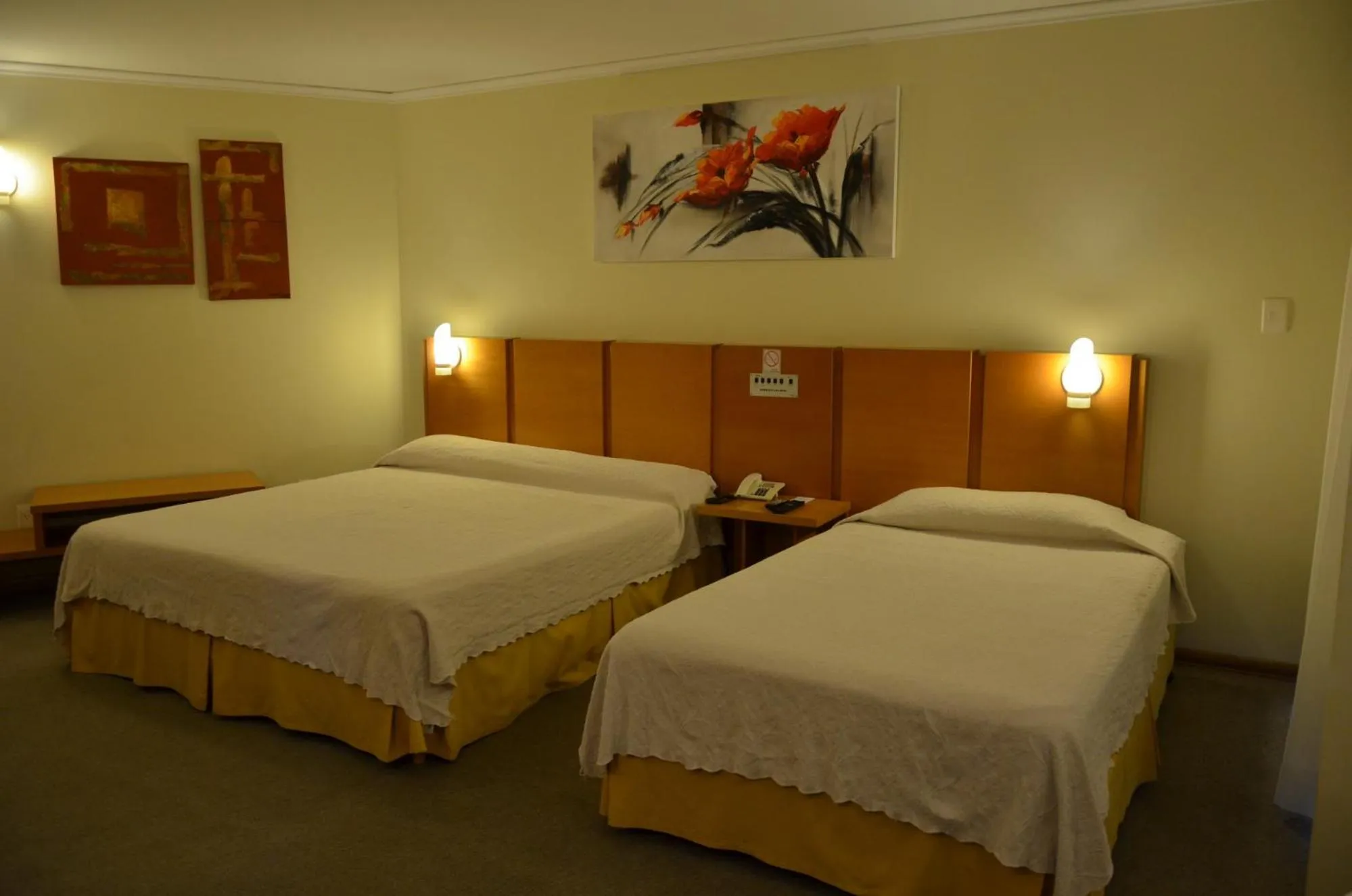 Bed in Barbur Plaza Hotel