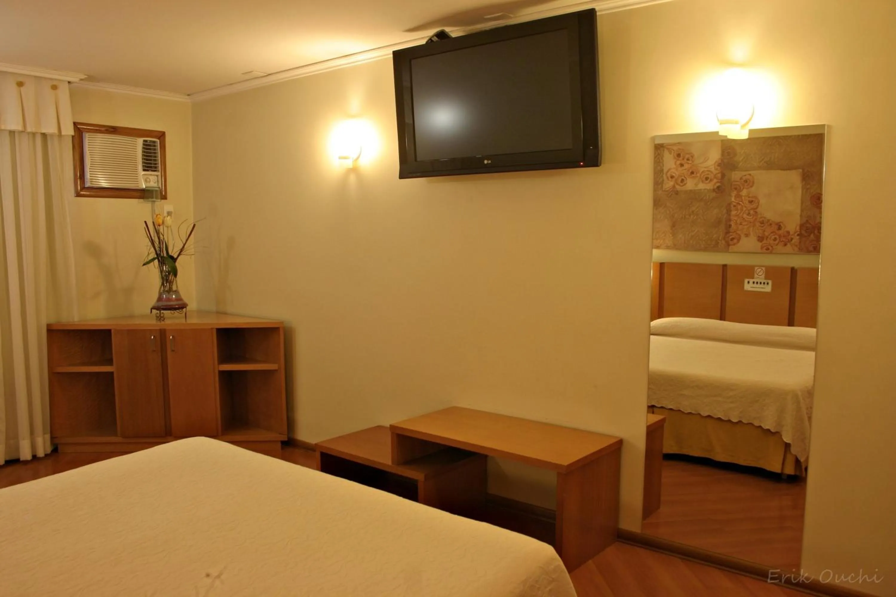 Bedroom, Bed in Barbur Plaza Hotel