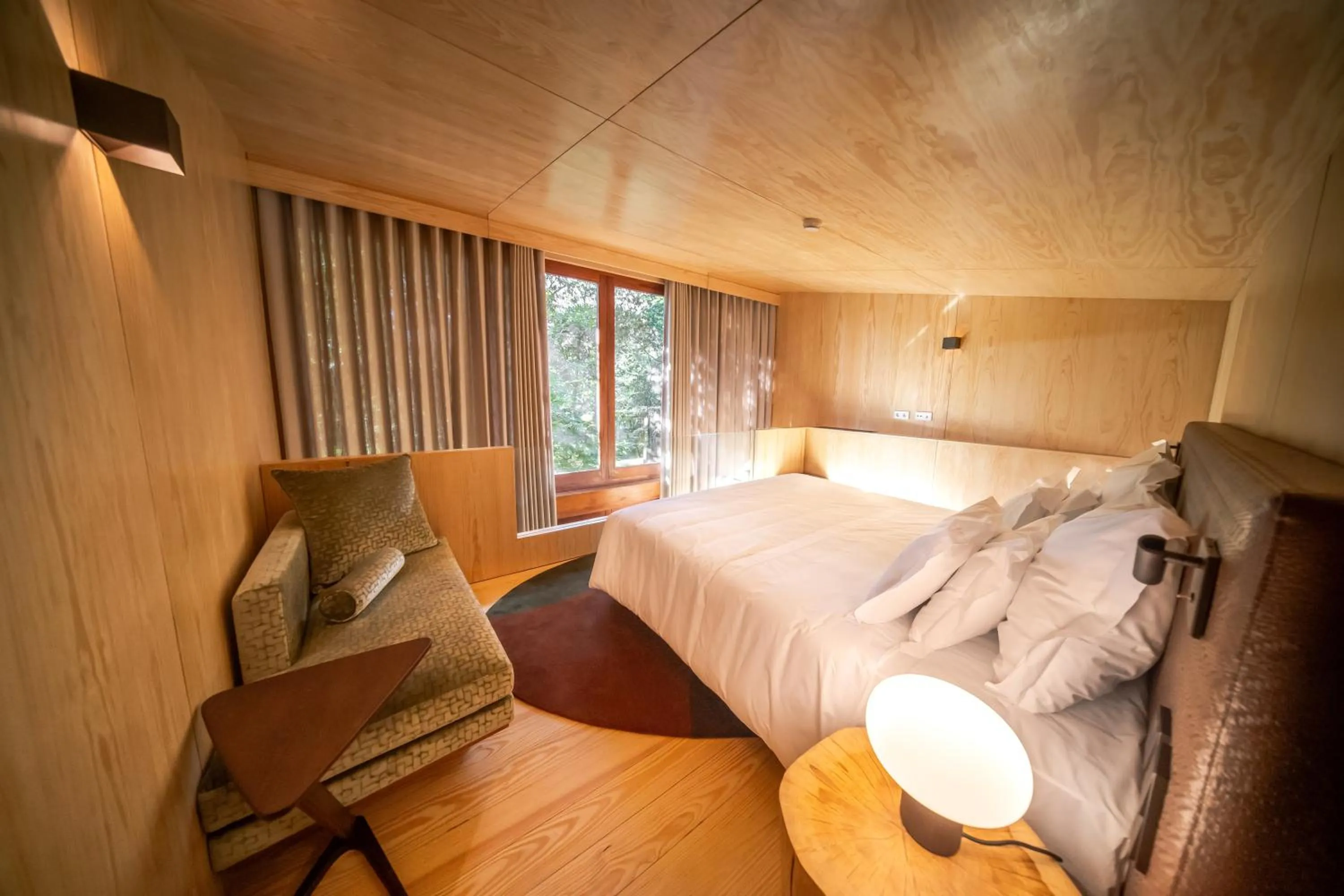 Bed in Torre de Gomariz Wine & Spa Hotel