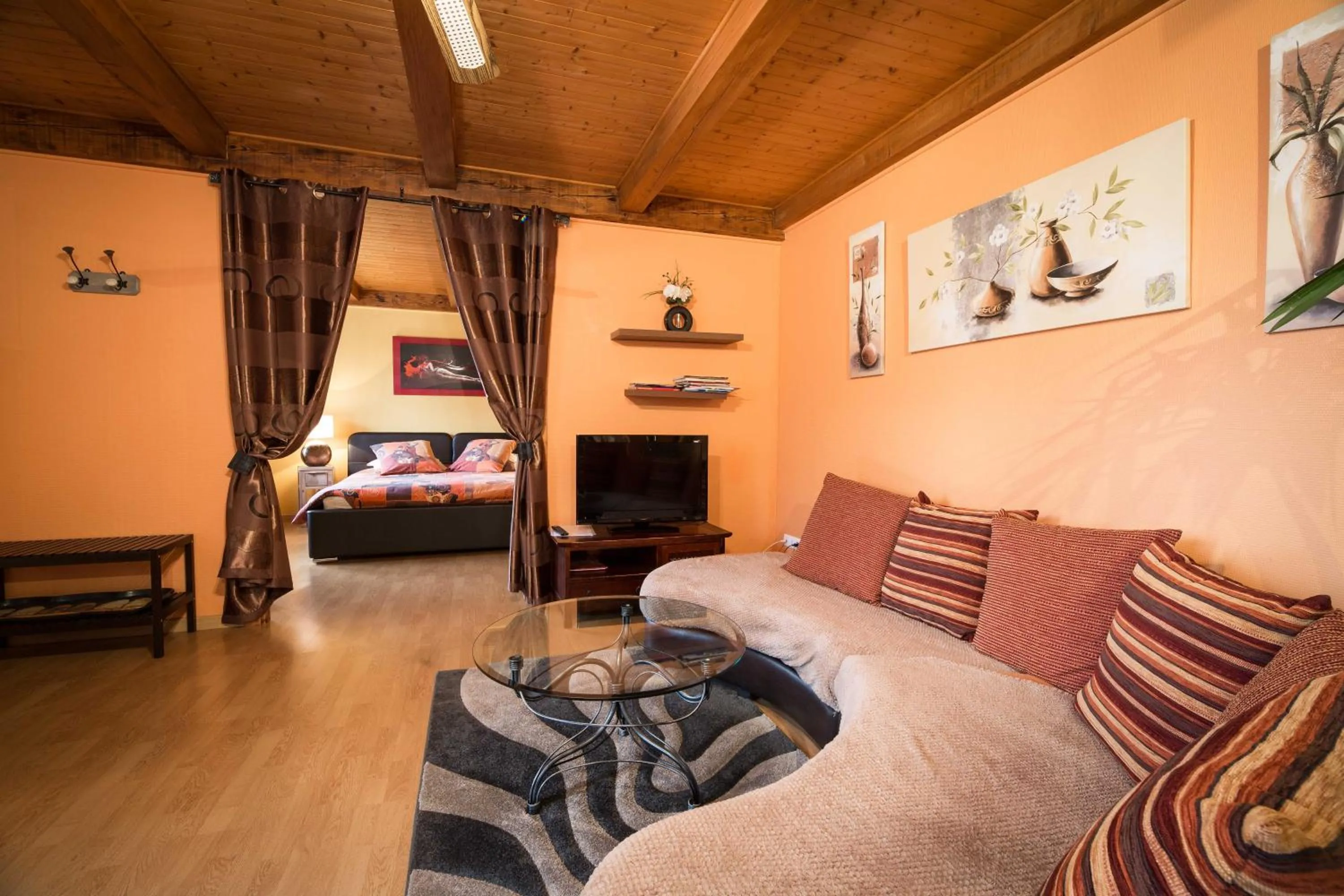 Living room, Bed in Chambres d'hôtes & Gîtes La Paysanne