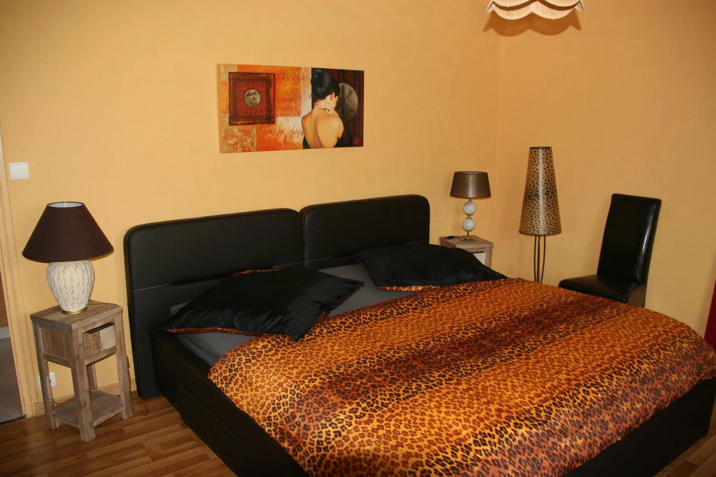 Bedroom, Bed in Chambres d'hôtes & Gîtes La Paysanne