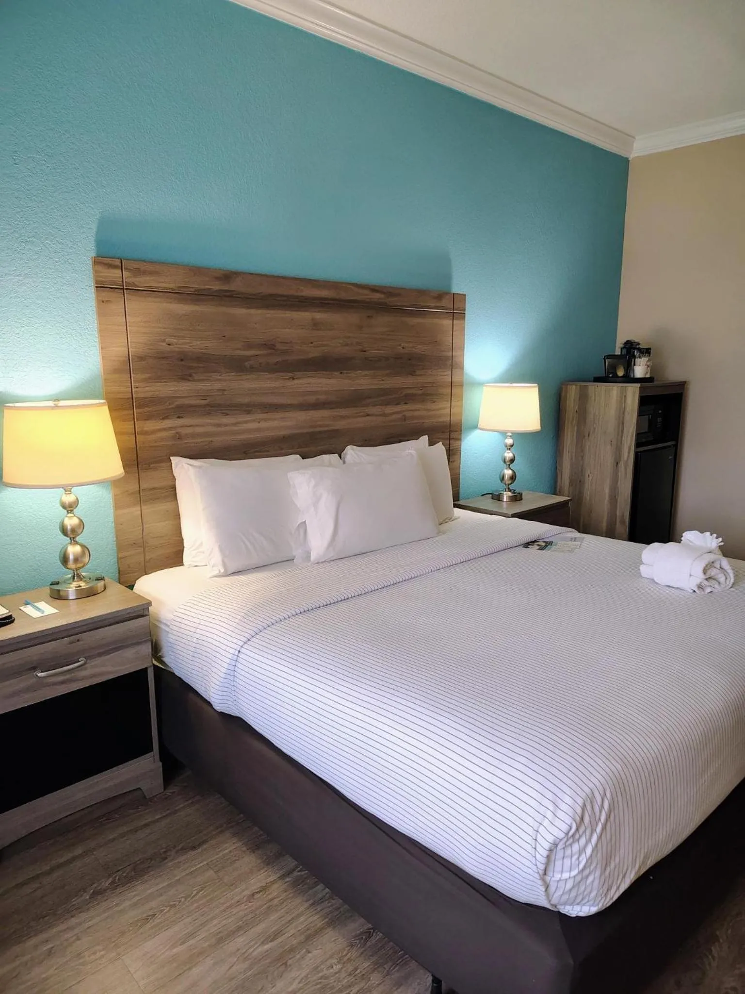 Bed in Amelia Hotel at the Beach