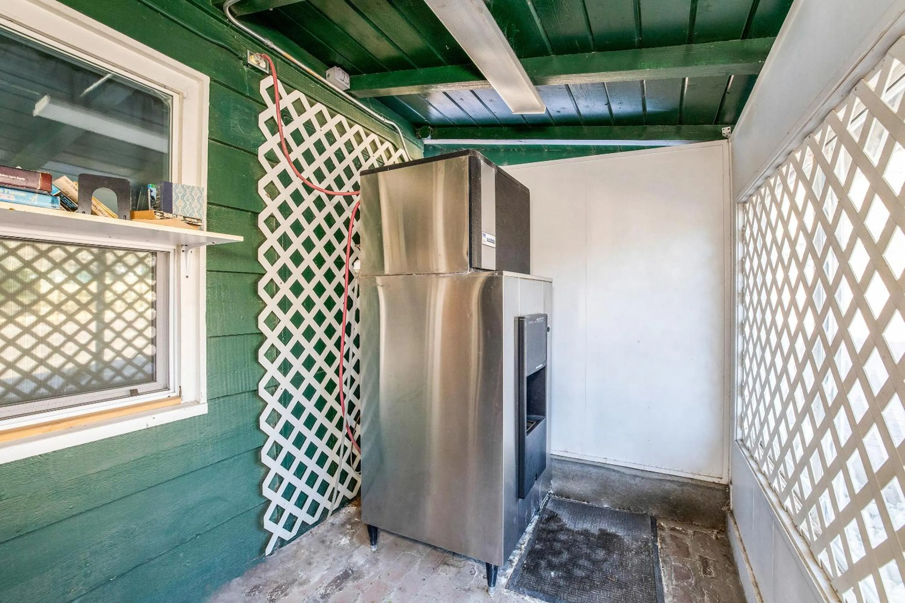 Area and facilities in The Kern Lodge