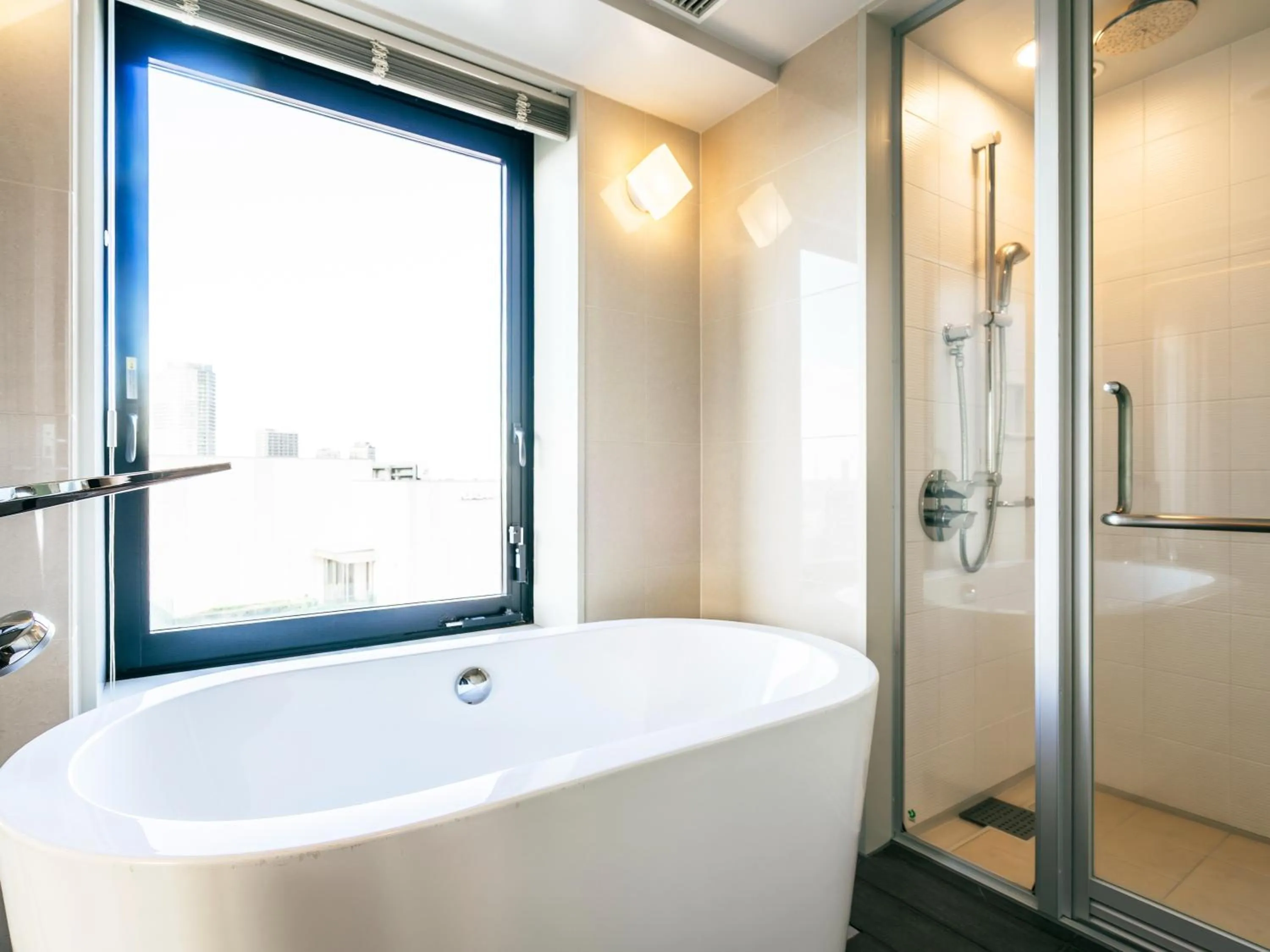 Bathroom in Richmond Hotel Premier Tokyo Schole