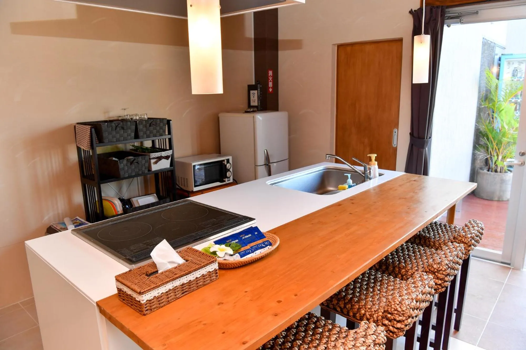 Kitchen or kitchenette, Bed in Suite Terrace Ishigakijima