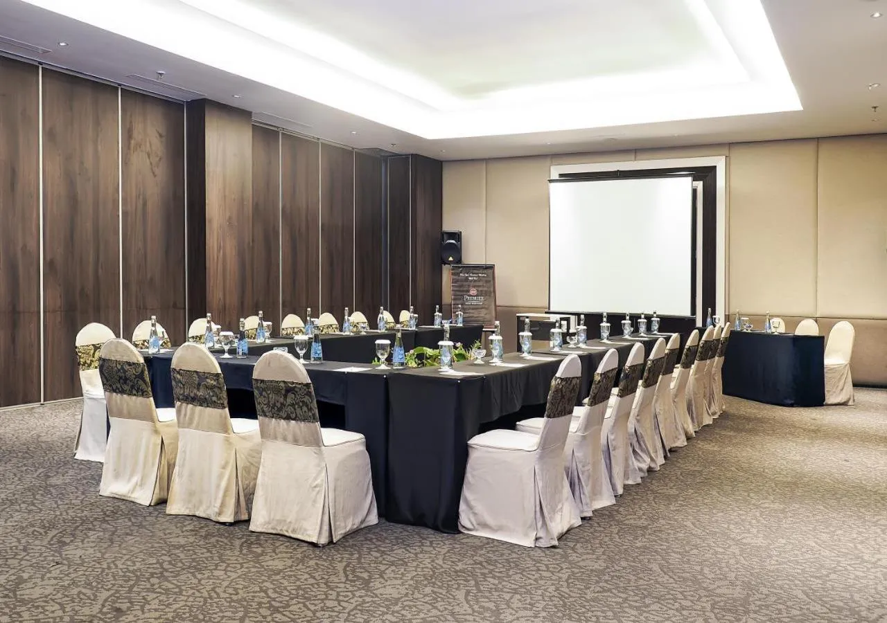 Meeting/conference room in Grand Mercure Solo Baru