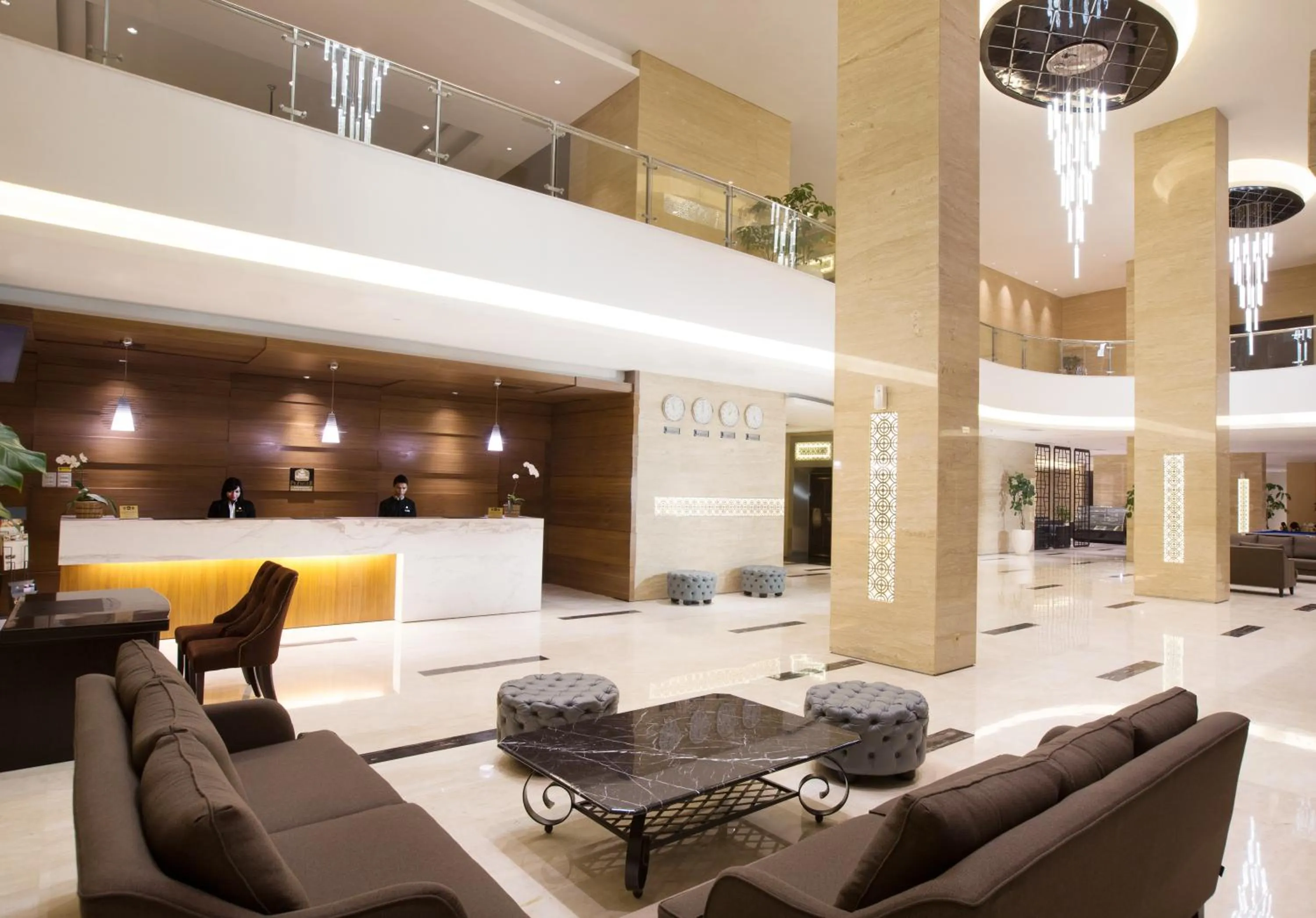 Lobby or reception in Grand Mercure Solo Baru