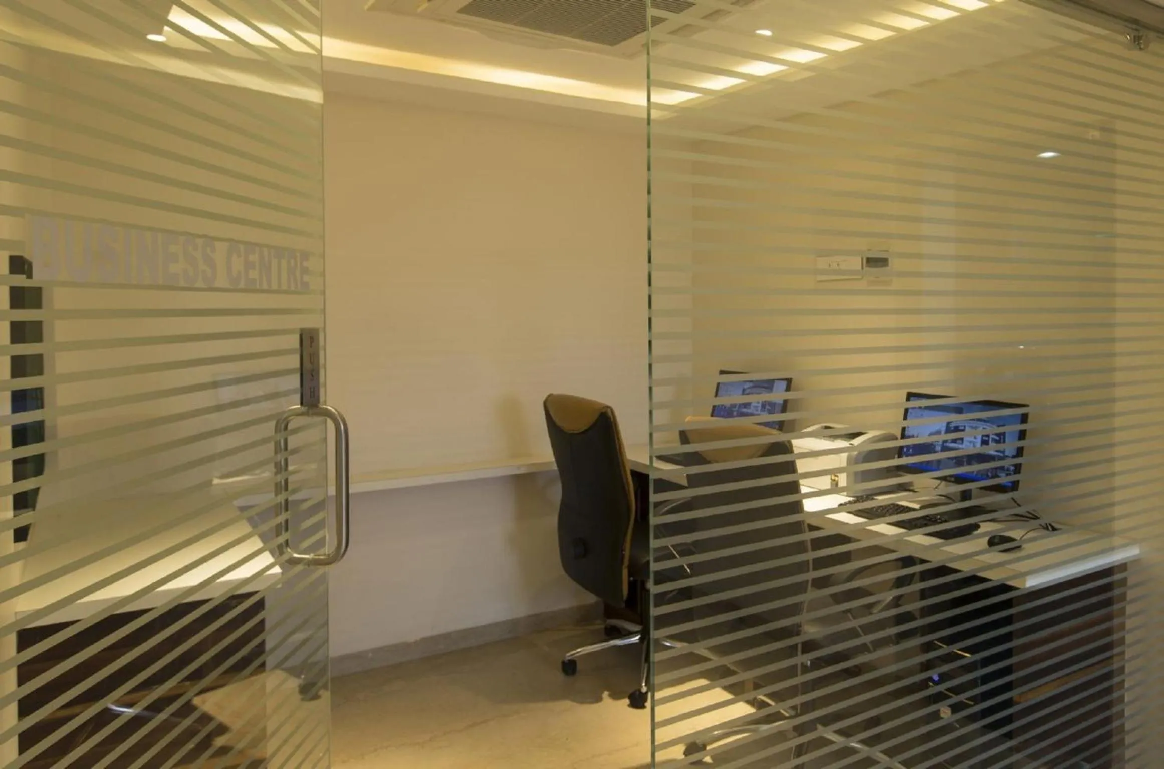 Business facilities in The President Hotel