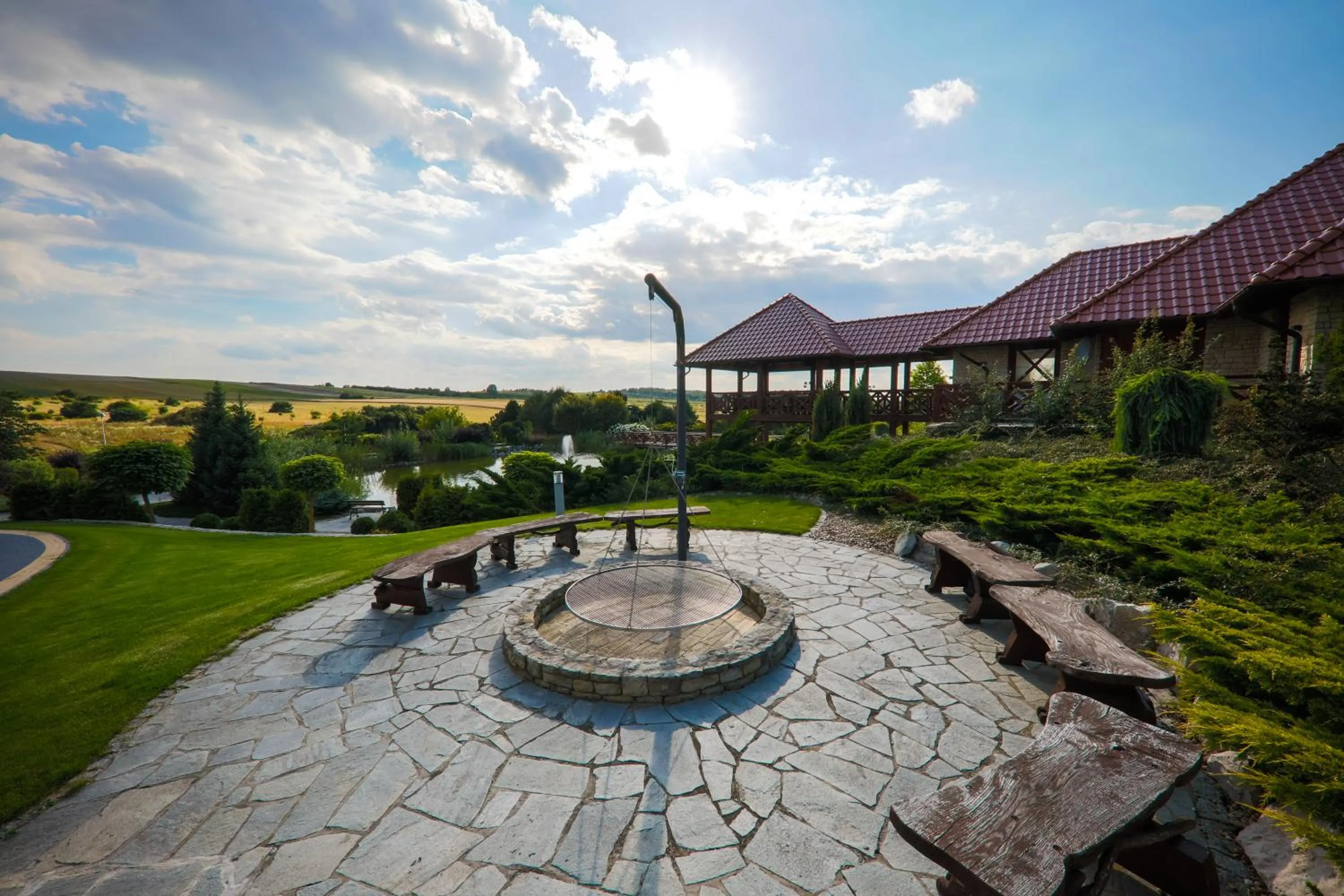 BBQ facilities in Pałac w Konarach Resort SPA & Conference