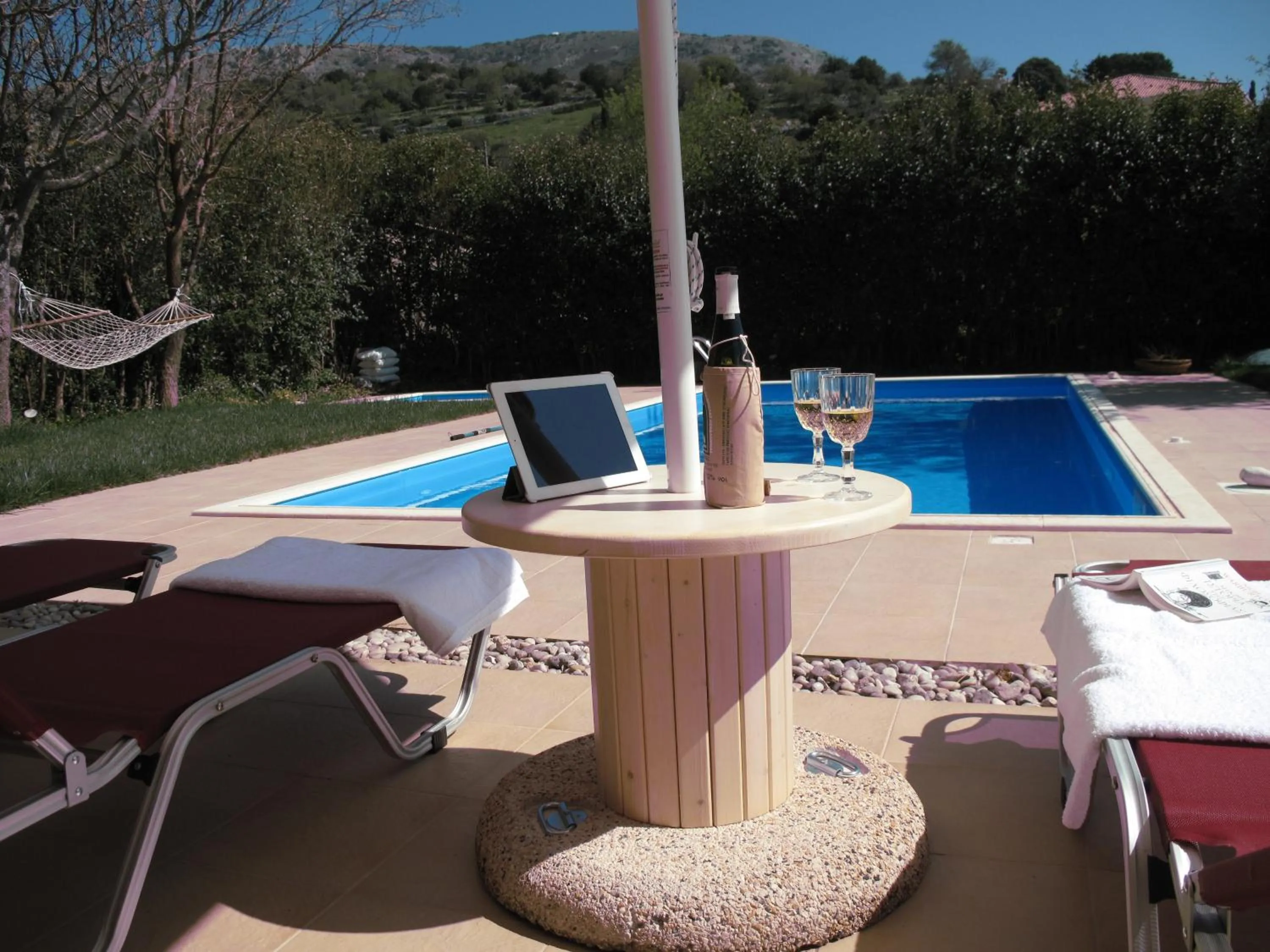 BBQ facilities in Exanthia Villas