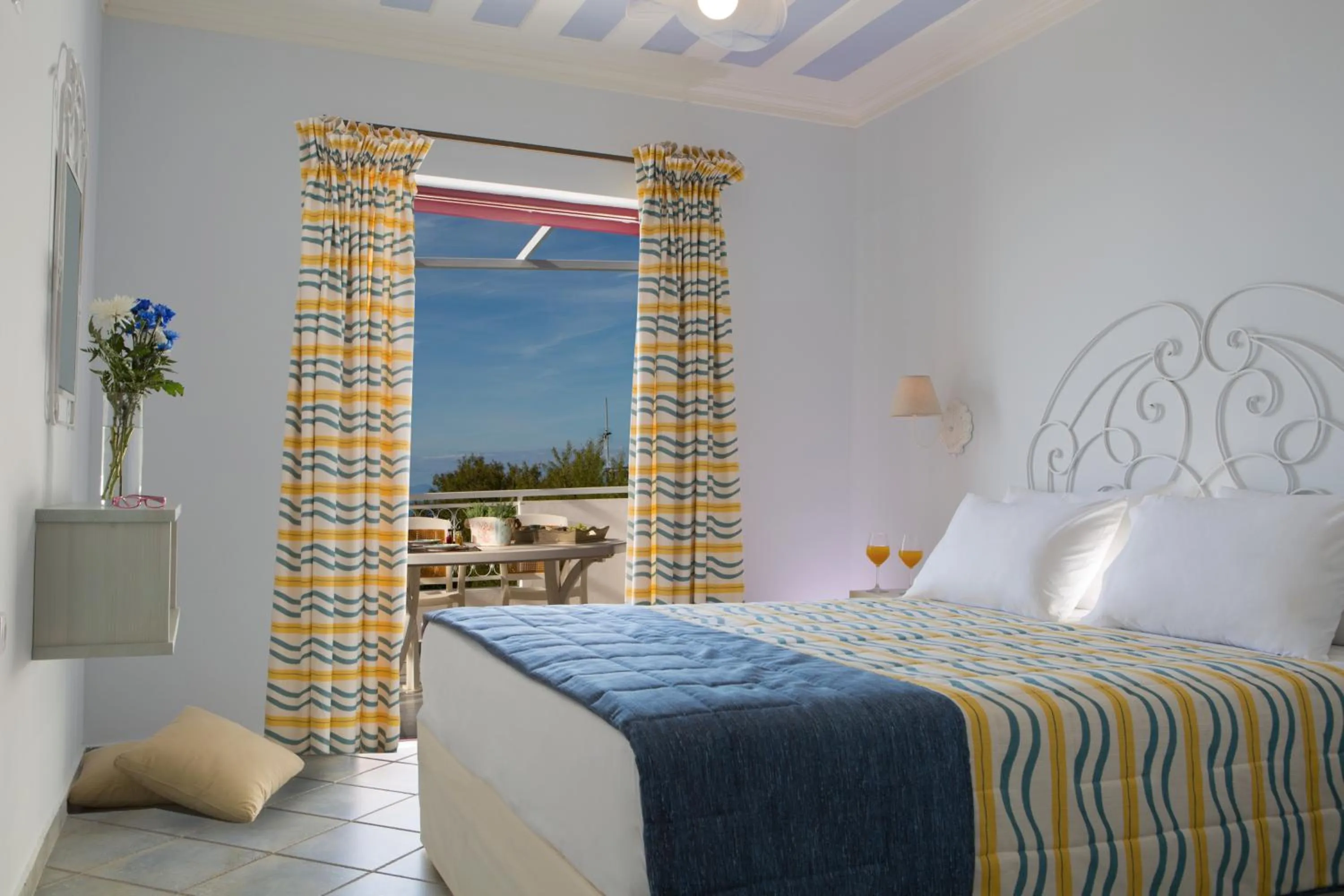 Bedroom, Bed in Exanthia Villas