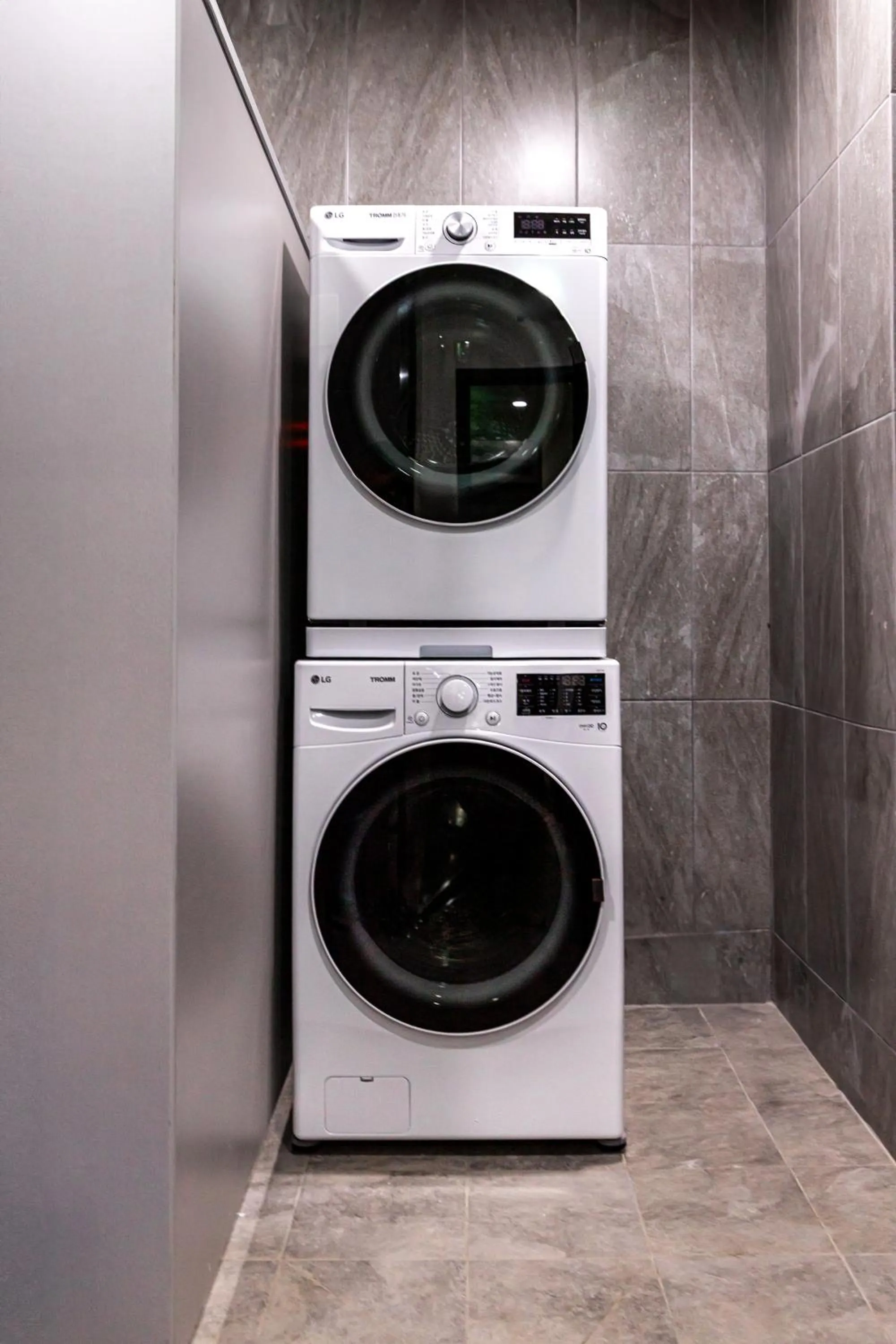 washing machine in MJ Hotel Jongno