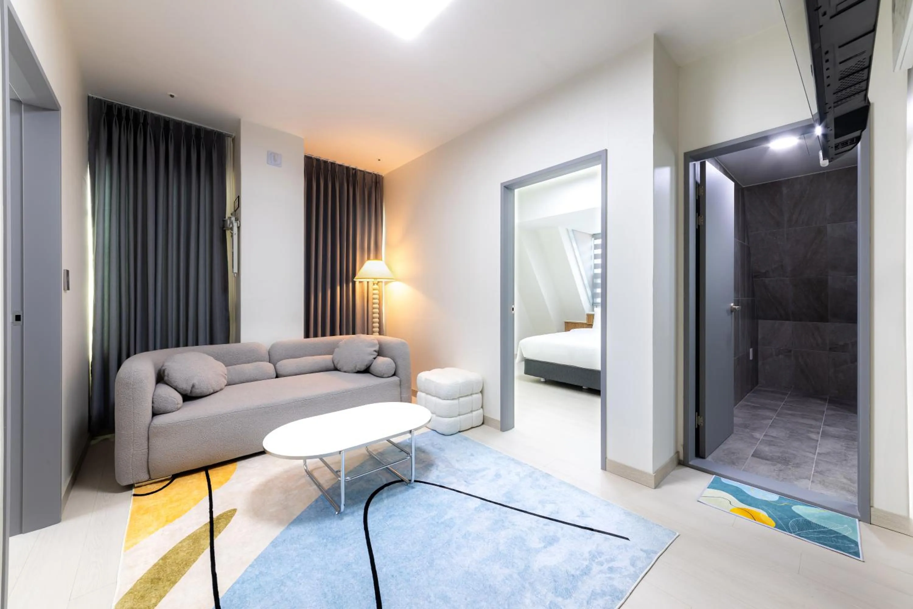 Living room, Bed in MJ Hotel Jongno