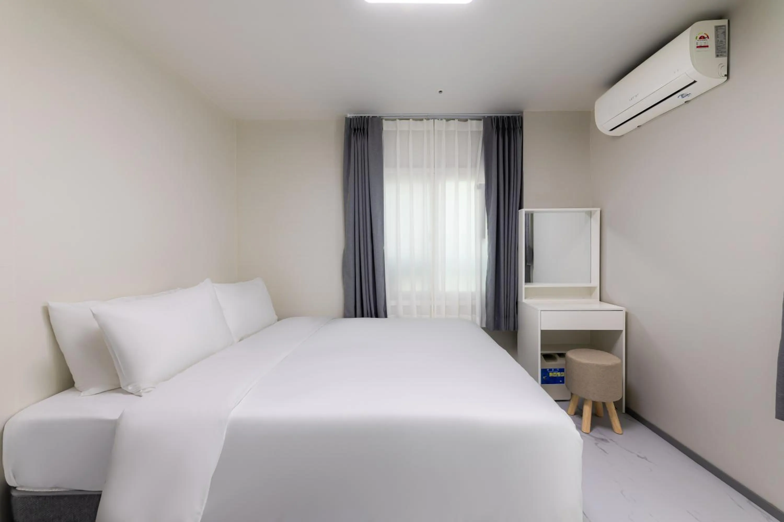 Bedroom, Bed in MJ Hotel Jongno