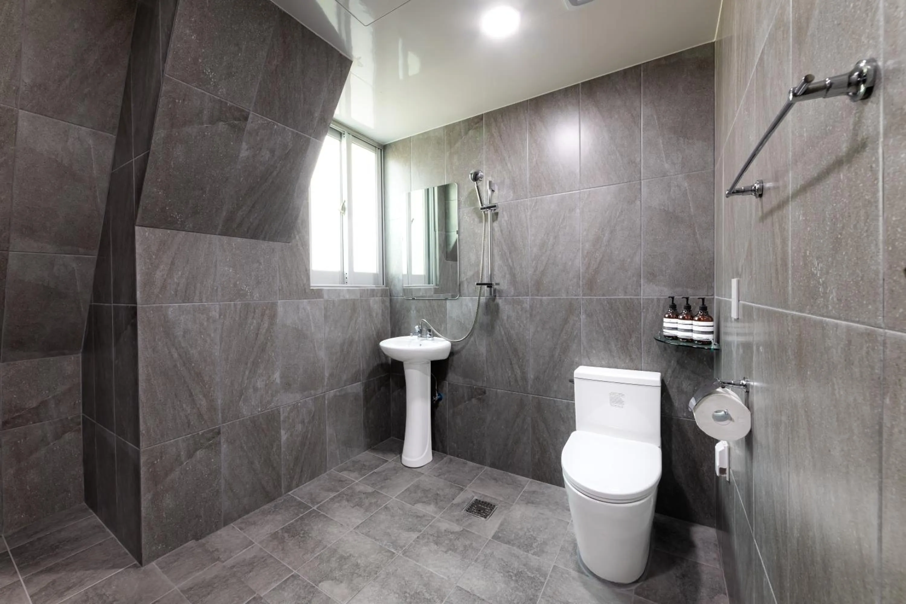 Bathroom in MJ Hotel Jongno