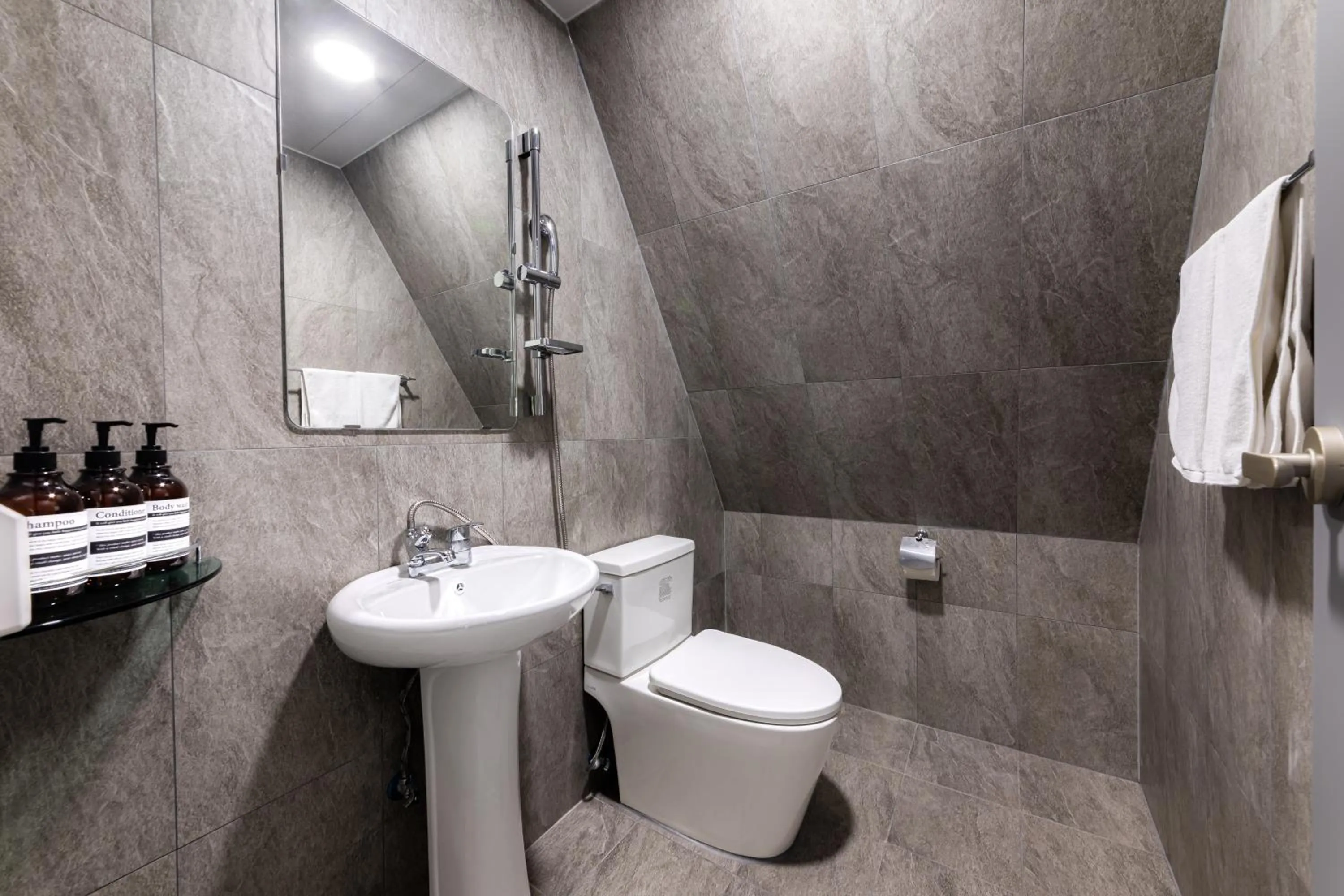 Bathroom in MJ Hotel Jongno