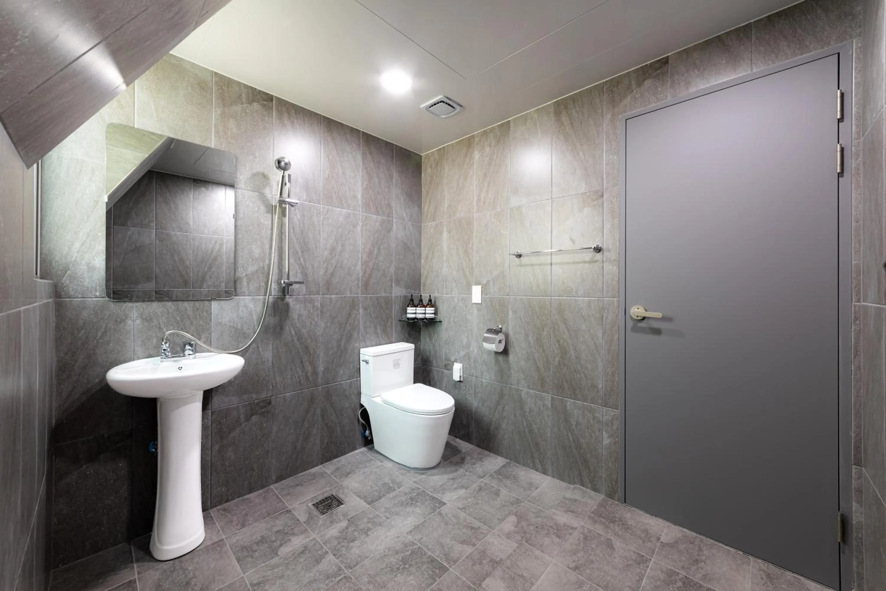 Toilet in MJ Hotel Jongno