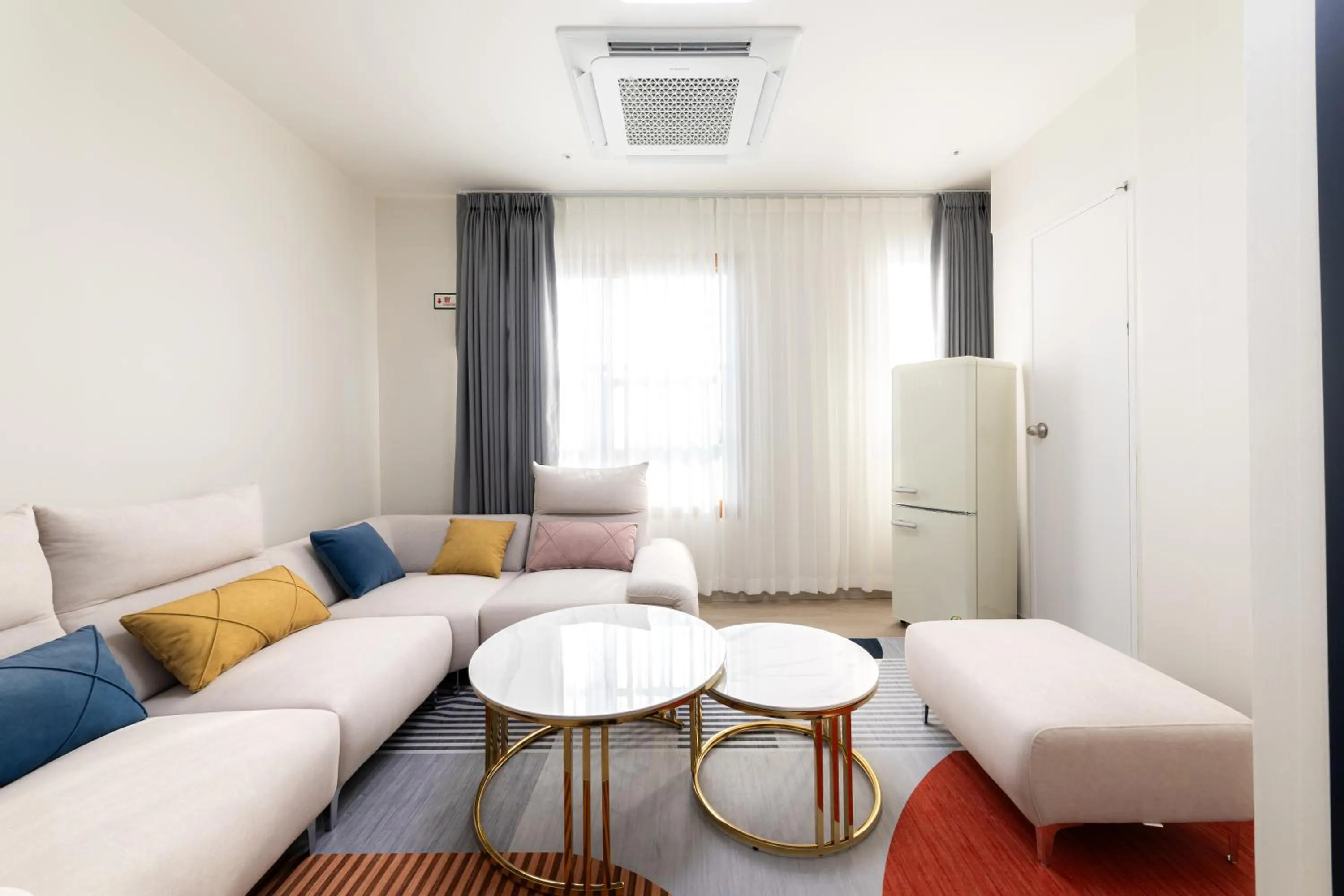 Living room in MJ Hotel Jongno