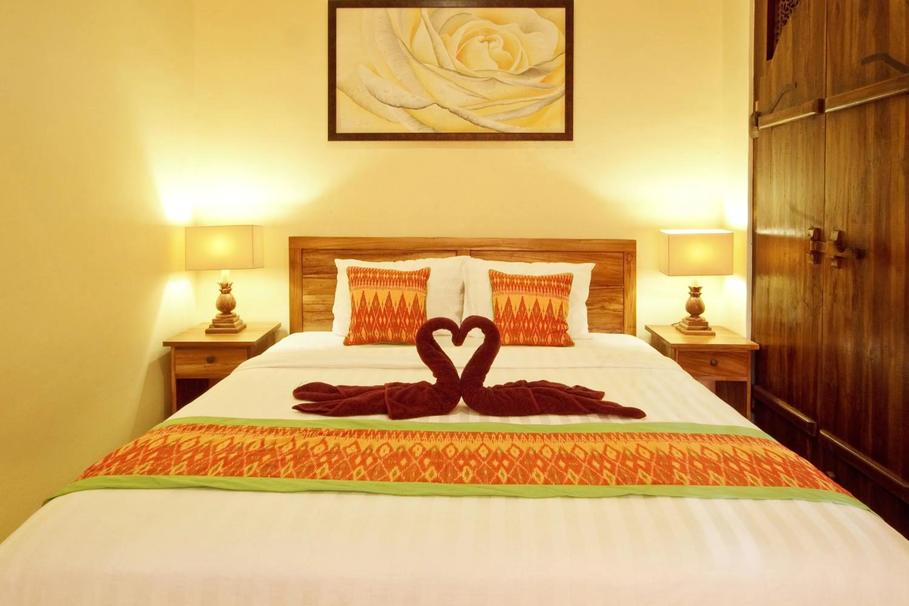 Bed in Tebesaya Homestay Ubud