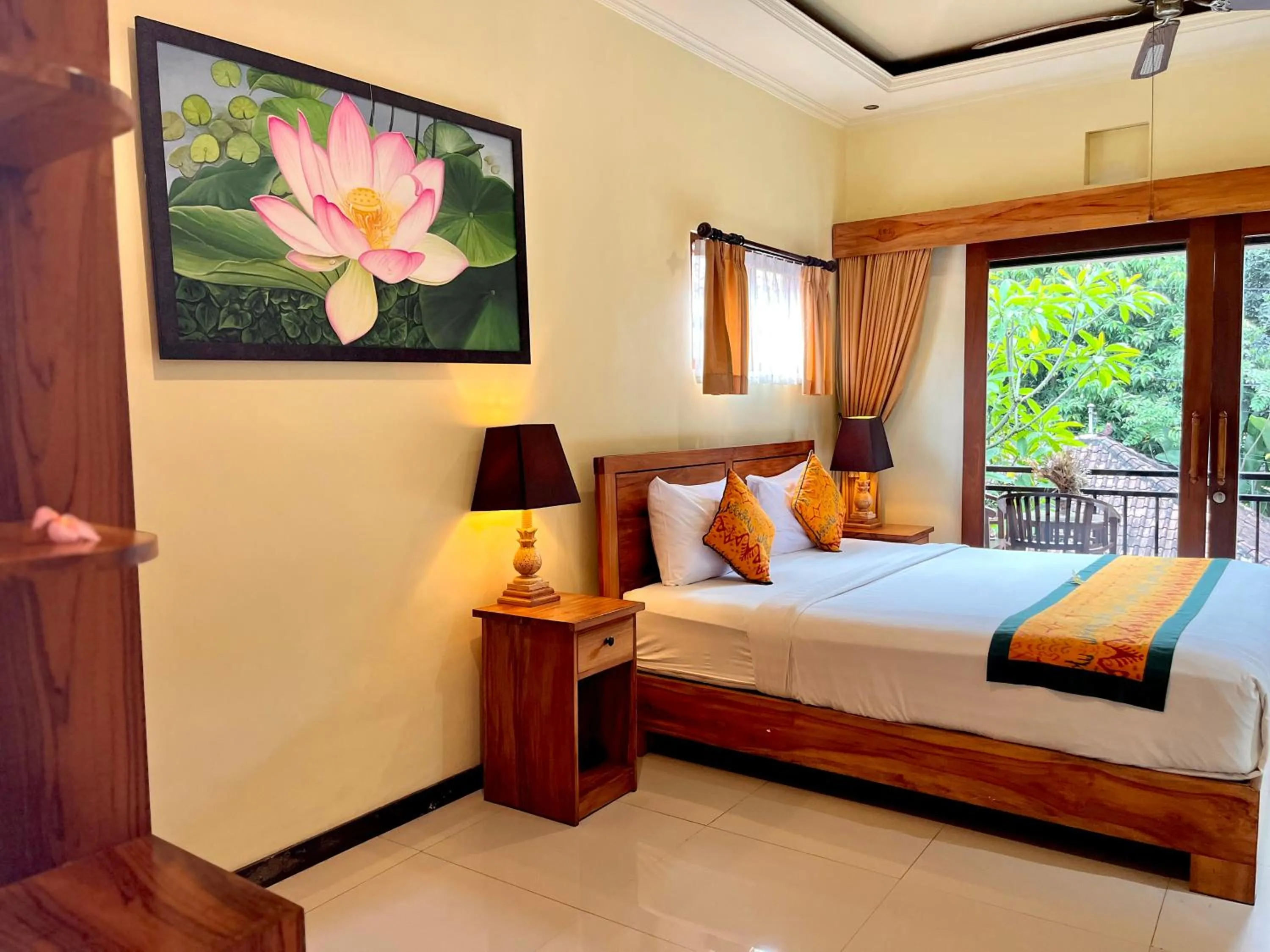 Bed in Tebesaya Homestay Ubud