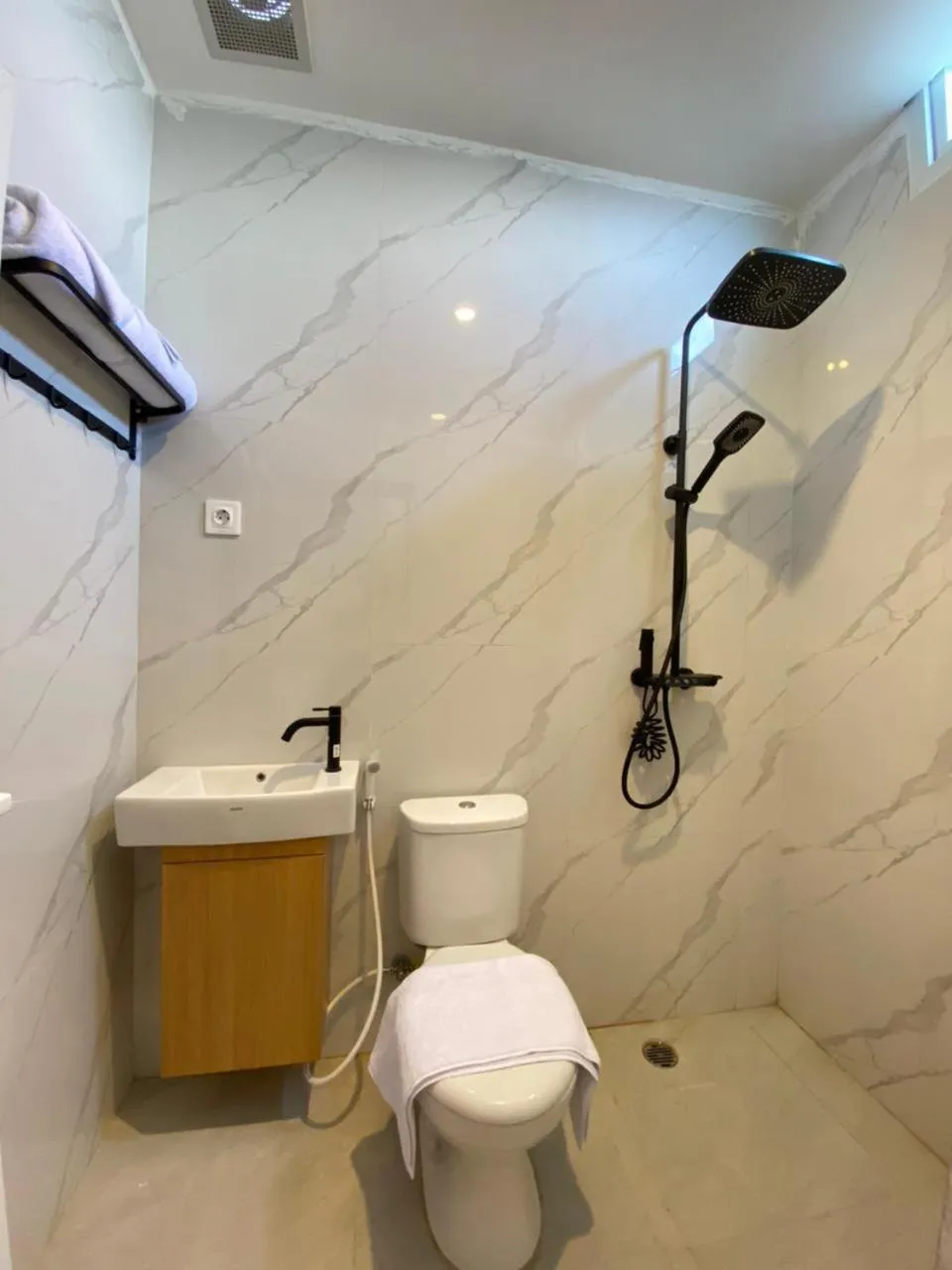 Garuda Hotel By Calandra