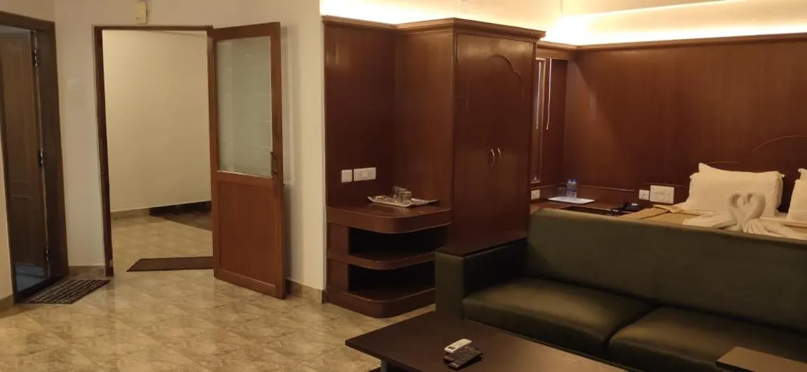 Hotel Sri Ram Residency