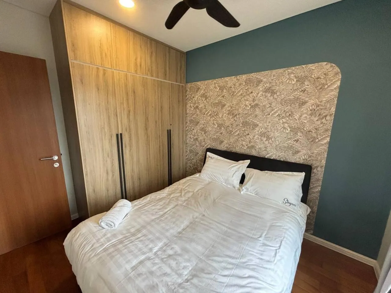 Bed in Sky Suites KLCC by Easy Nap