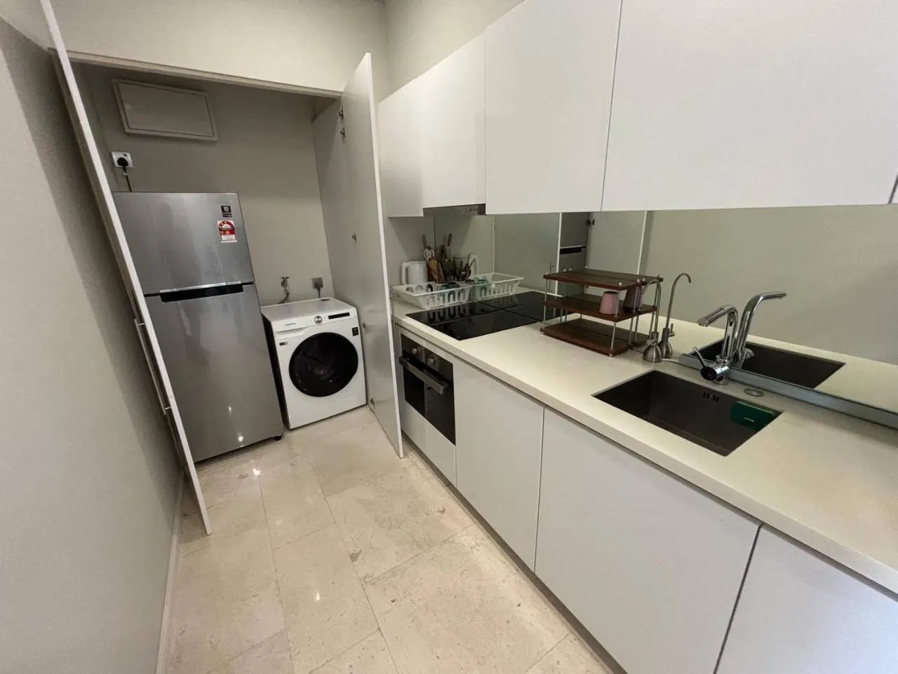 Sky Suites KLCC by Easy Nap