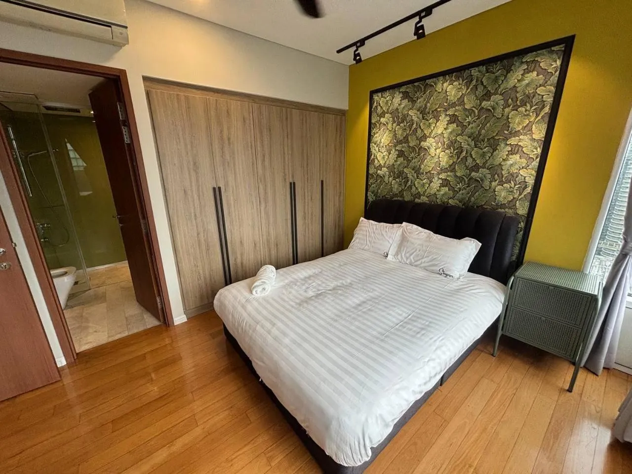 Bed in Sky Suites KLCC by Easy Nap