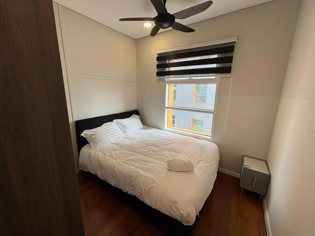 Bed in Sky Suites KLCC by Easy Nap