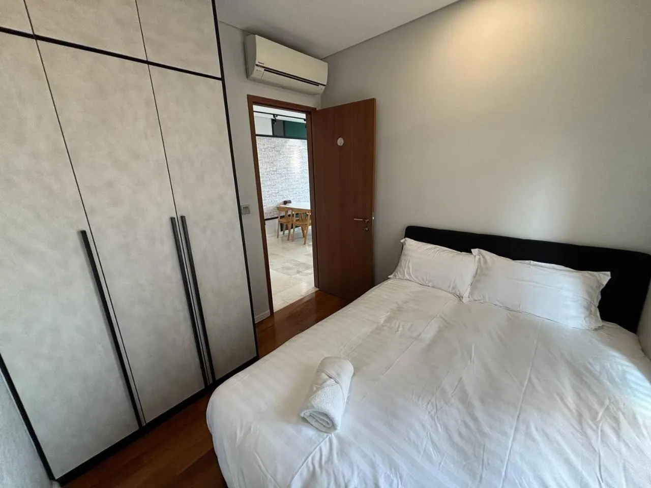 Bed in Sky Suites KLCC by Easy Nap