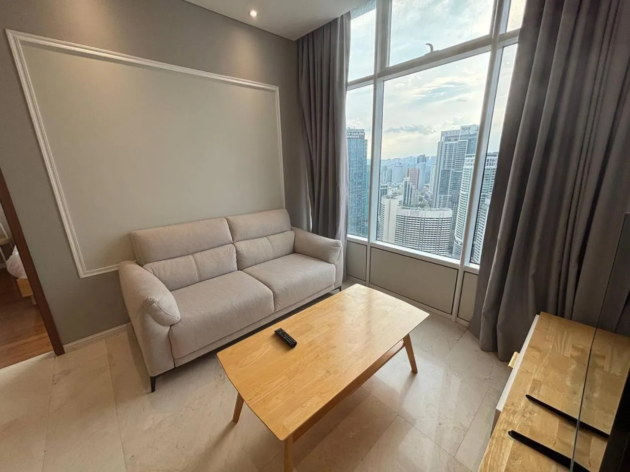 Sky Suites KLCC by Easy Nap