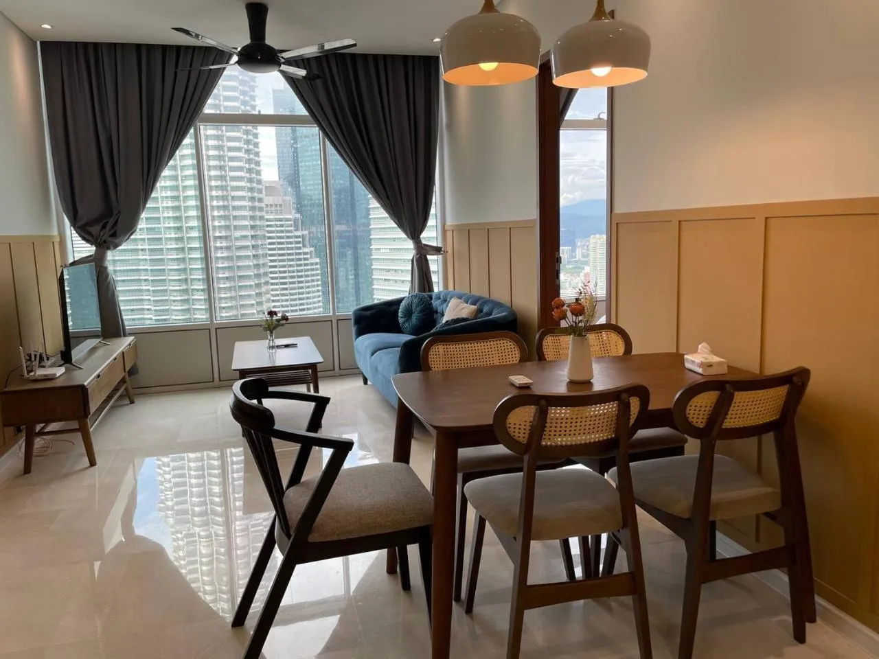 Sky Suites KLCC by Easy Nap