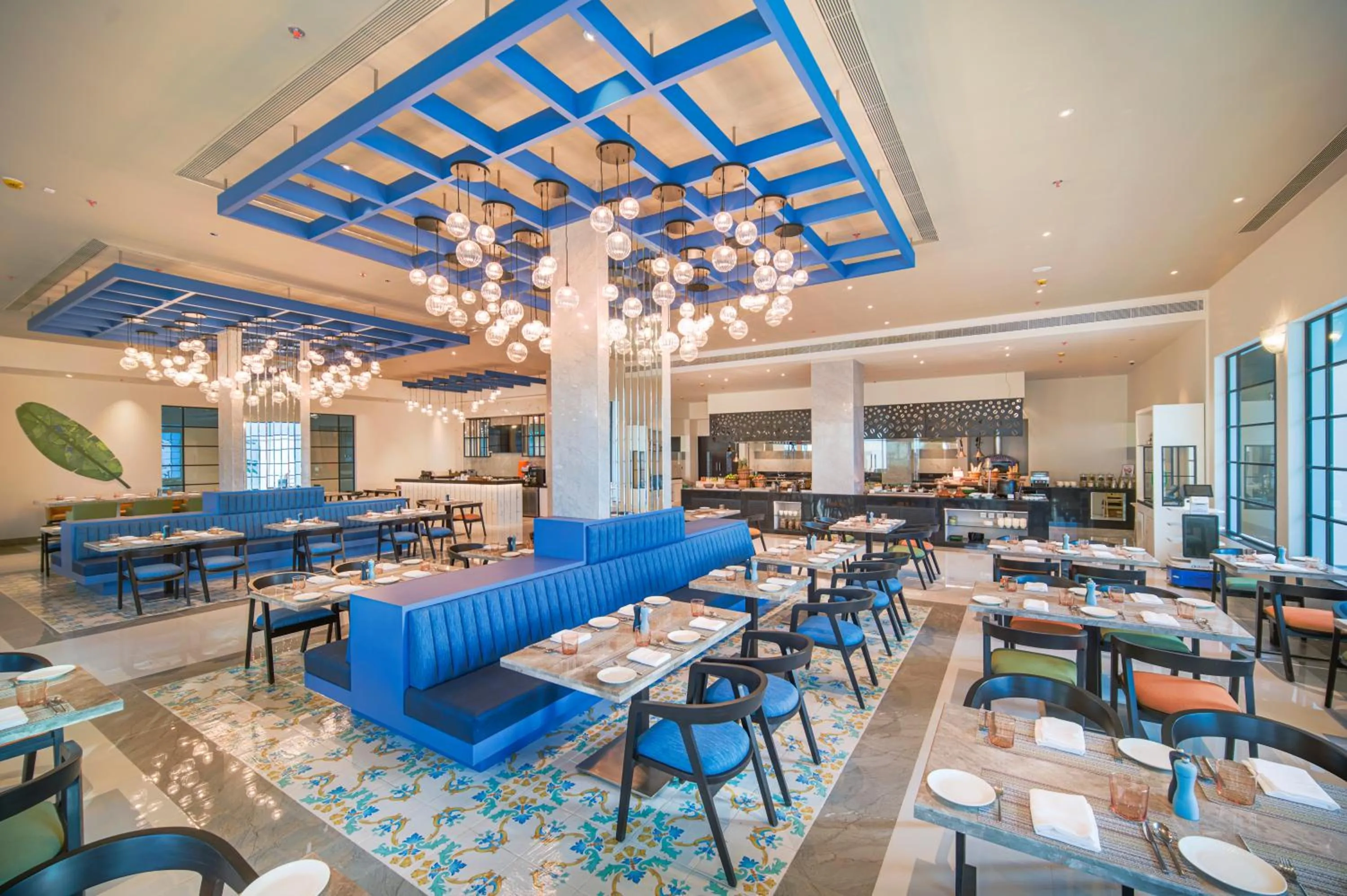Restaurant/places to eat in Sarovar Portico Sriperumbudur