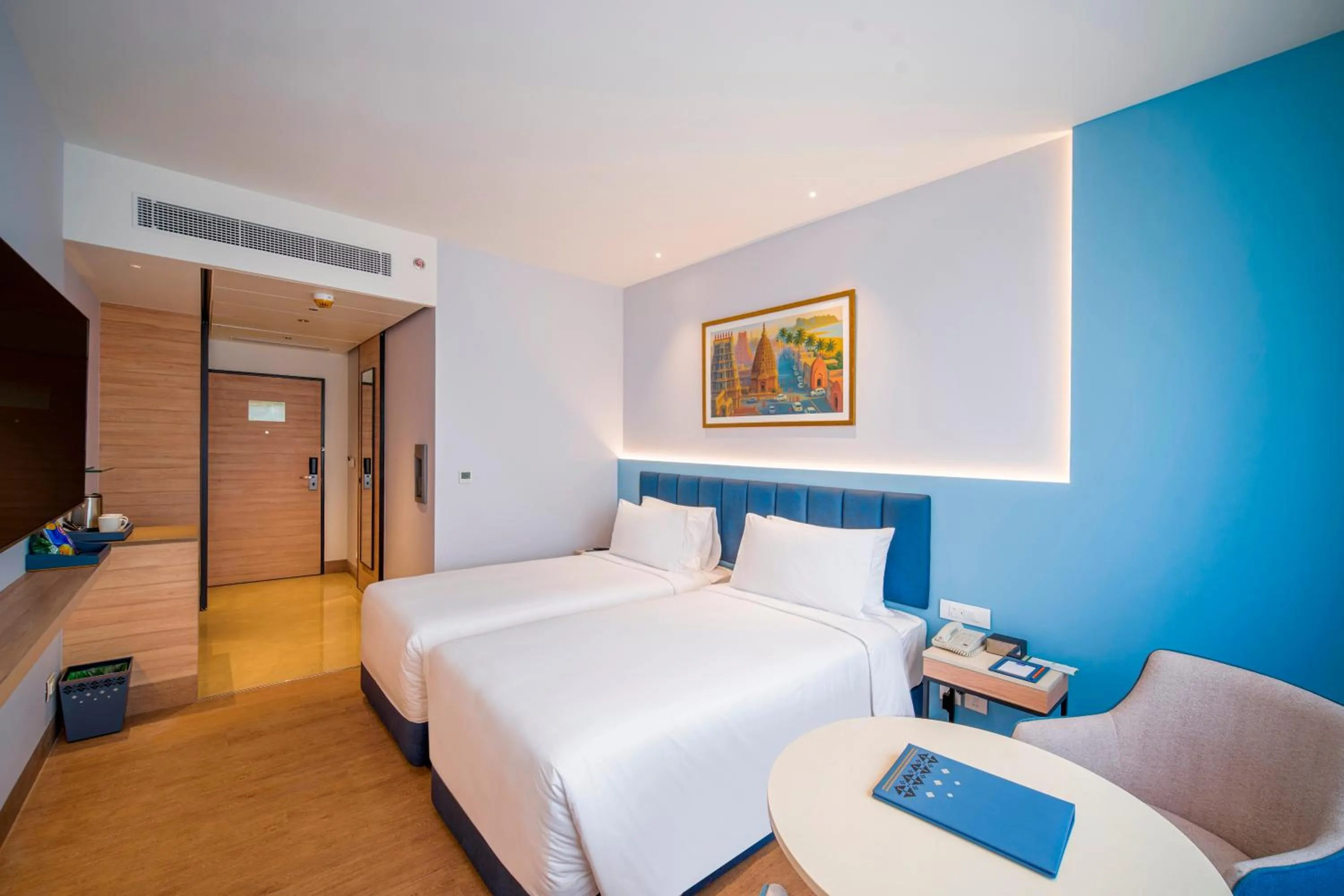 Bedroom, Bed in Sarovar Portico Sriperumbudur